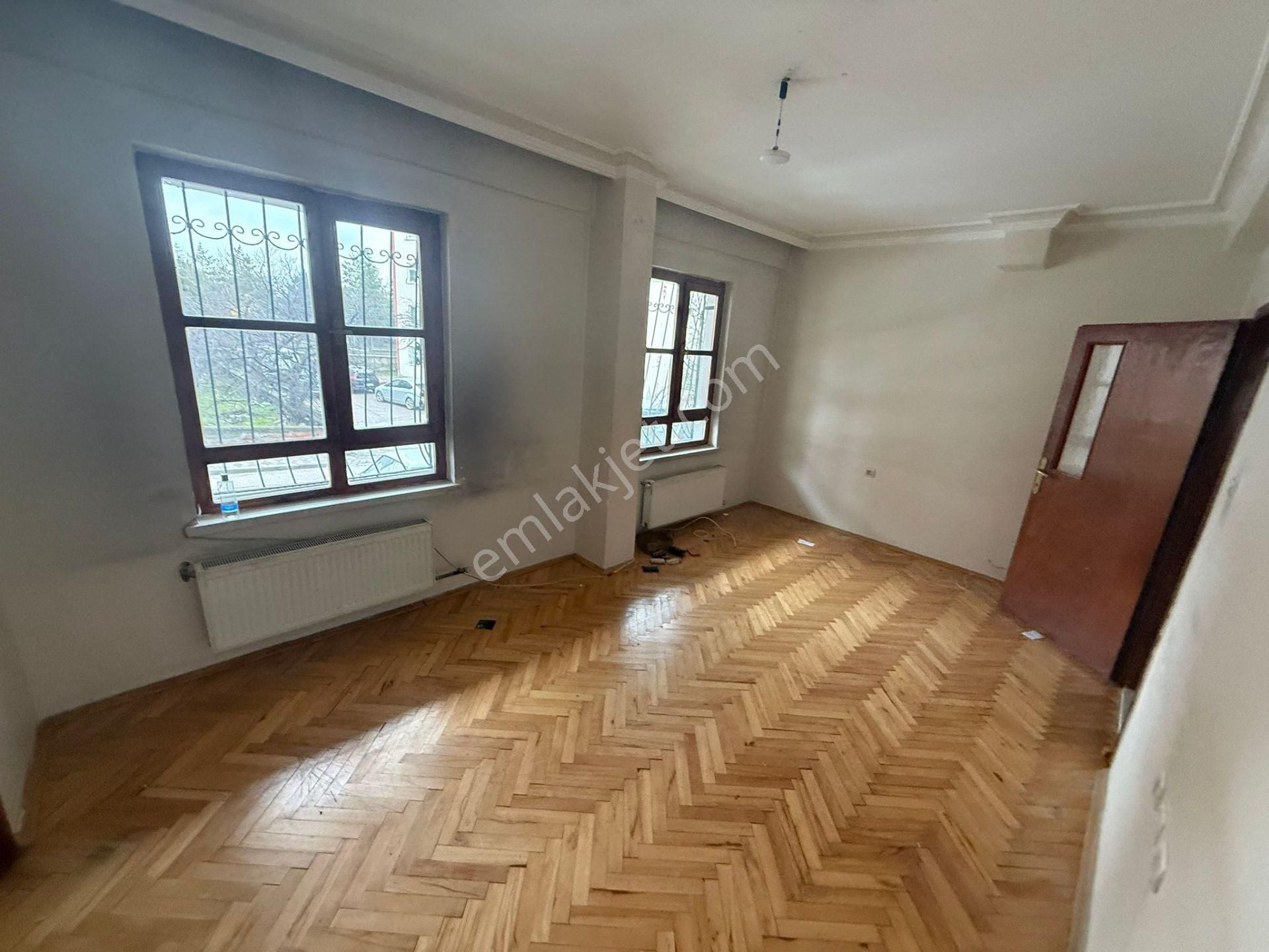 Bilgen Vatan'dan Aktepe Adnan Menderes'te Yüksek Giriş Kat Ön Cephe Balkonlu 2+1 Satılık Daire - Görsel 5