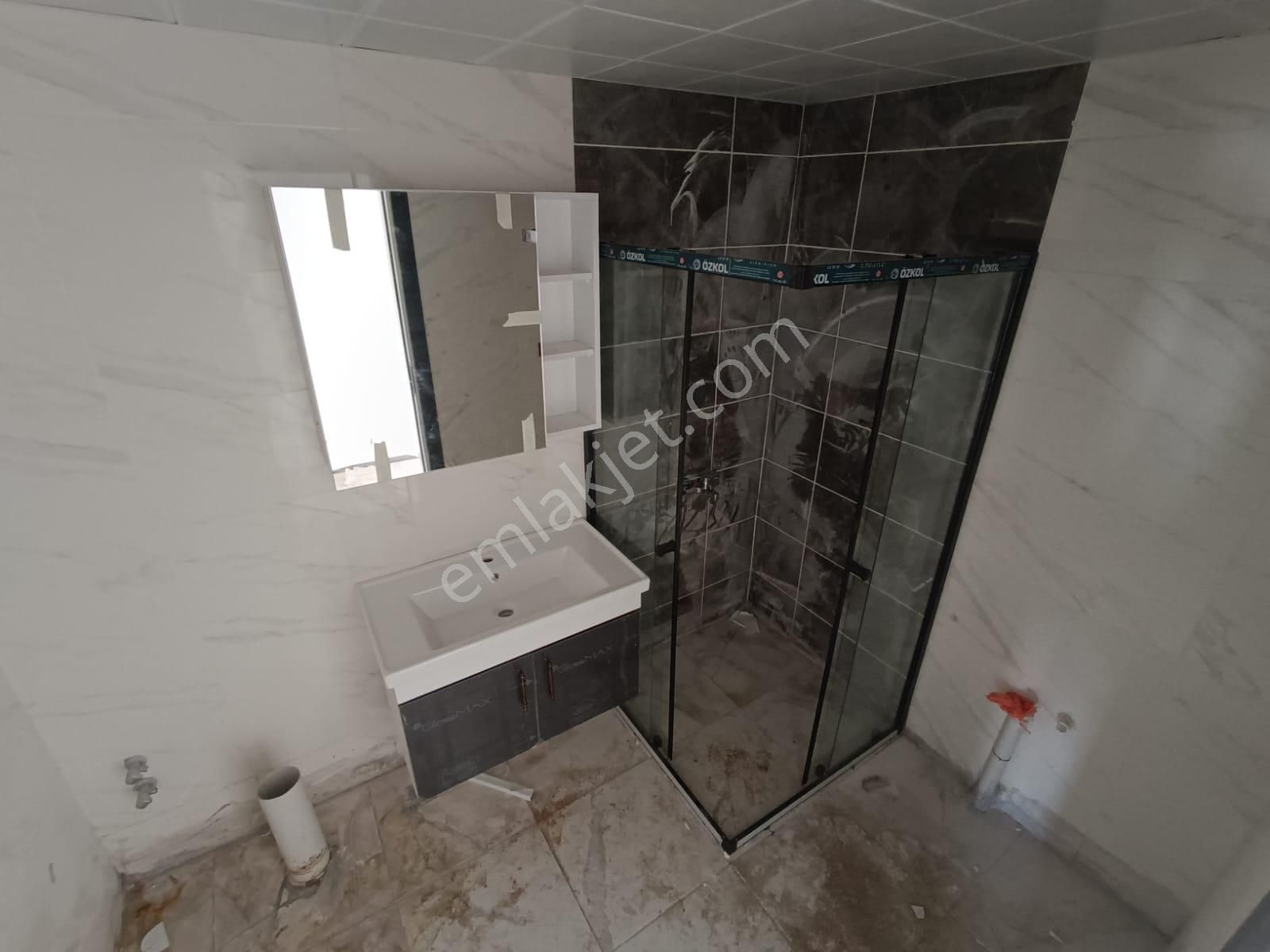 Kent'ten Kıbrıs Köyü Girişi Yeşilbayır Merkez Saat Kulesi Yakını Çok Katlı Sitede Uygun Fiyata!!! - Görsel 12