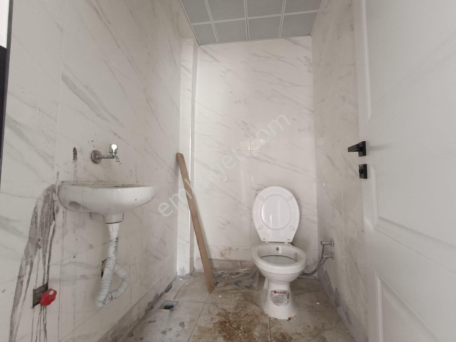 Kent'ten Kıbrıs Köyü Girişi Yeşilbayır Merkez Saat Kulesi Yakını Çok Katlı Sitede Uygun Fiyata!!! - Görsel 14