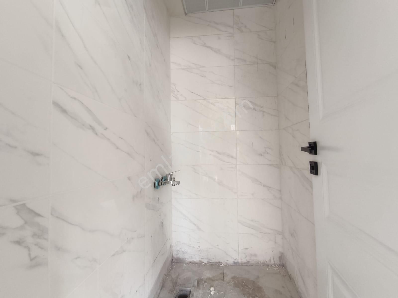 Kent'ten Kıbrıs Köyü Girişi Yeşilbayır Merkez Saat Kulesi Yakını Çok Katlı Sitede Uygun Fiyata!!! - Görsel 9