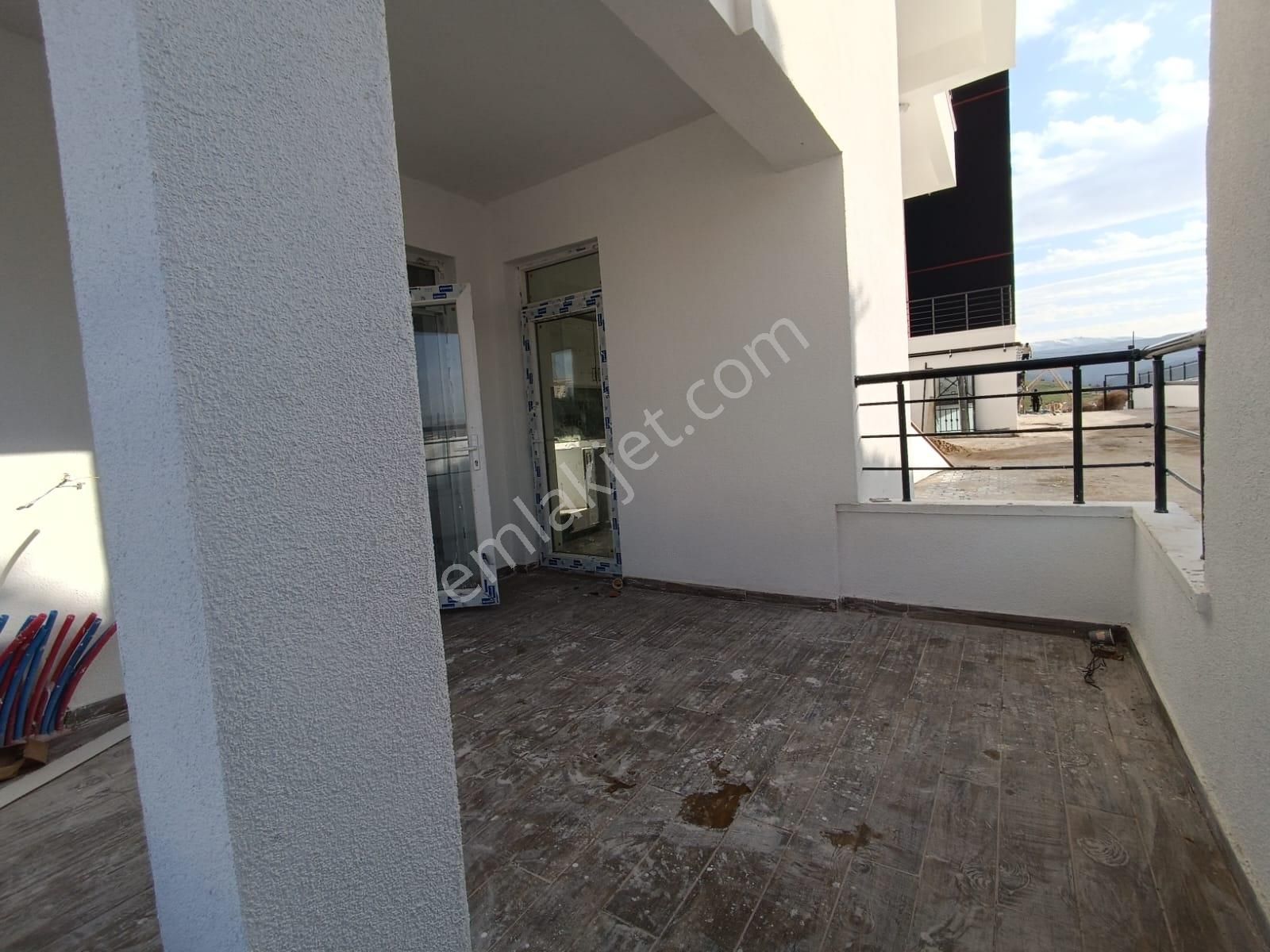 Kent'ten Kıbrıs Köyü Girişi Yeşilbayır Merkez Saat Kulesi Yakını Çok Katlı Sitede Uygun Fiyata!!! - Görsel 27