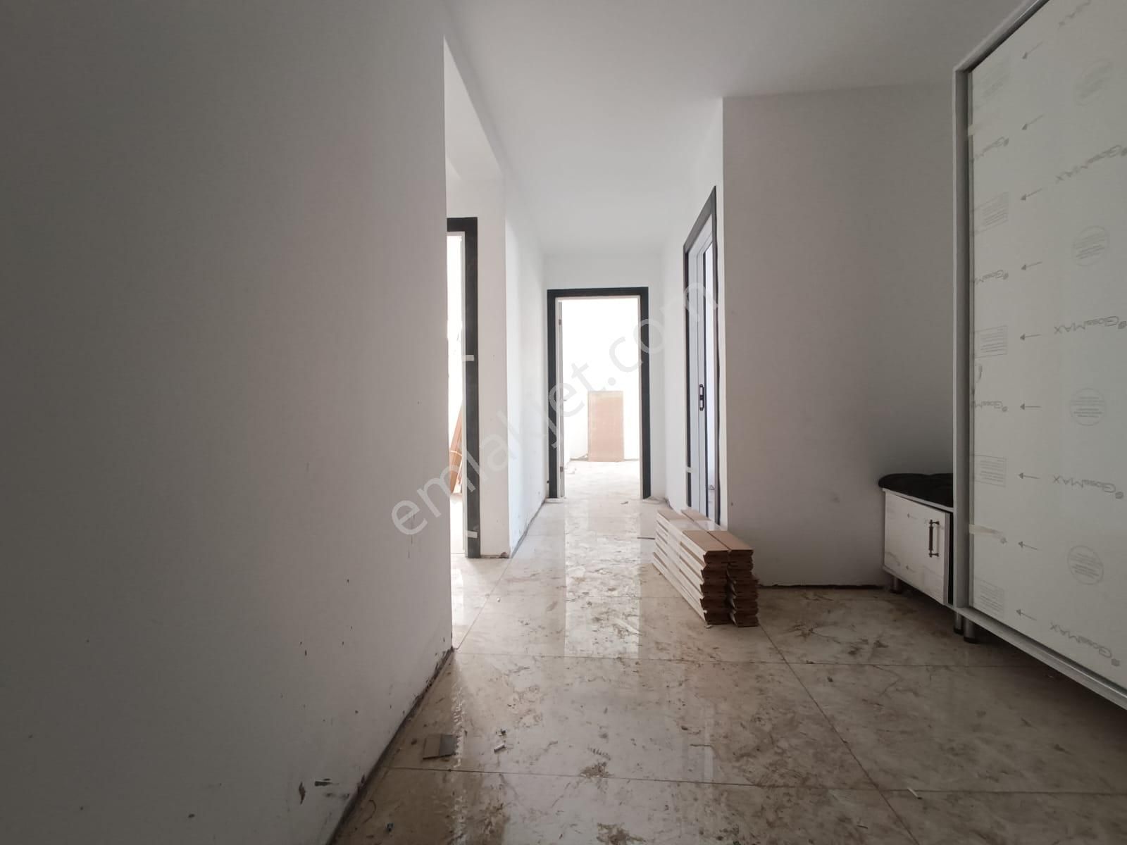 Kent'ten Kıbrıs Köyü Girişi Yeşilbayır Merkez Saat Kulesi Yakını Çok Katlı Sitede Uygun Fiyata!!! - Görsel 23