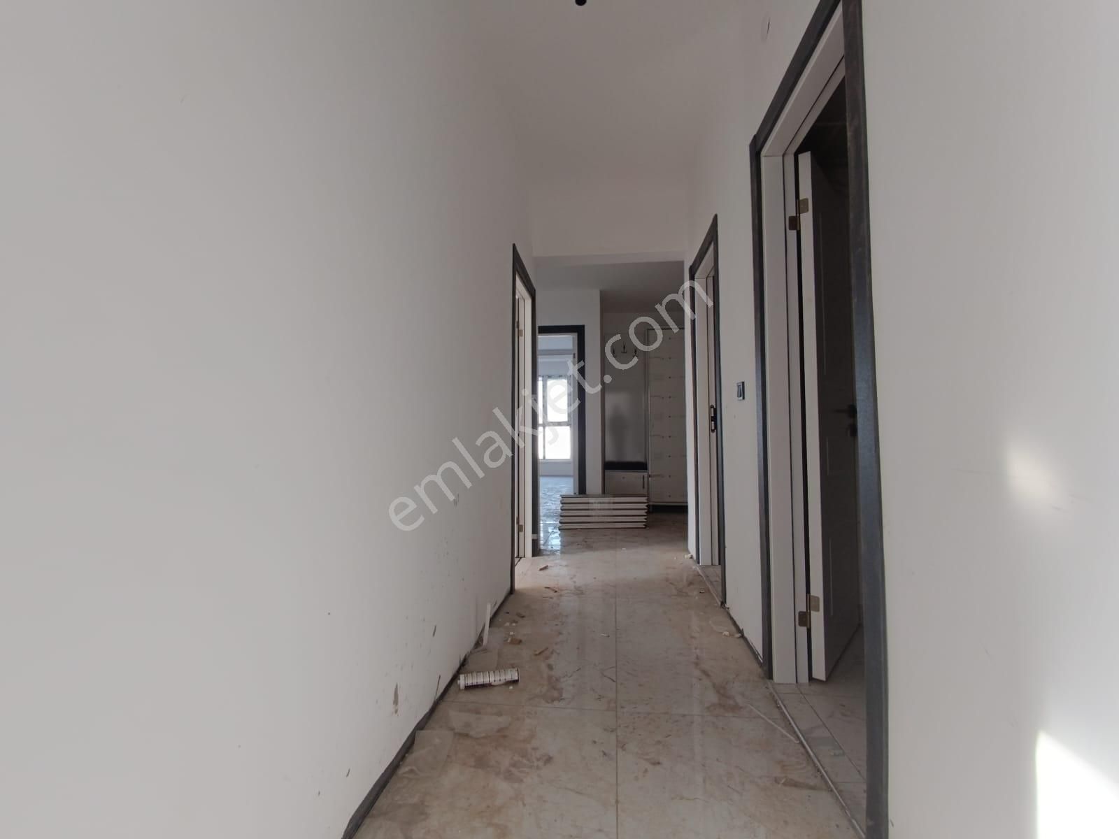 Kent'ten Kıbrıs Köyü Girişi Yeşilbayır Merkez Saat Kulesi Yakını Çok Katlı Sitede Uygun Fiyata!!! - Görsel 6