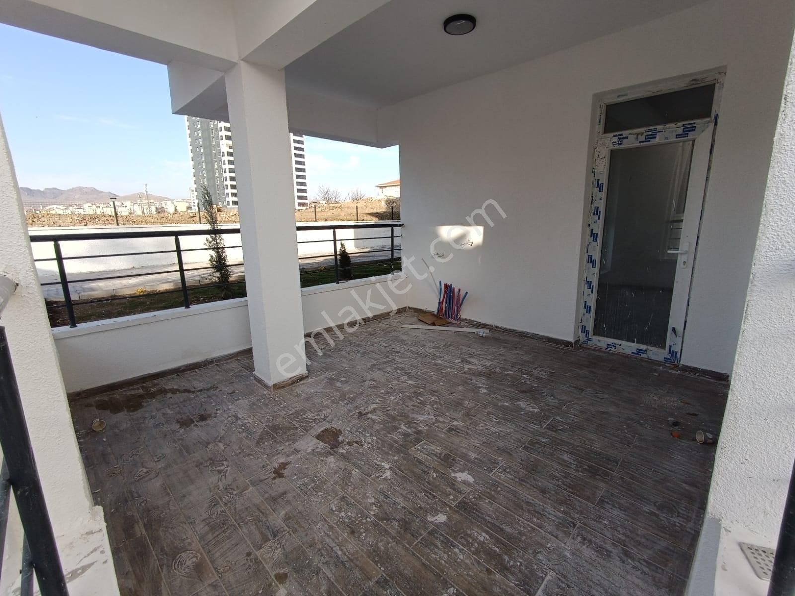 Kent'ten Kıbrıs Köyü Girişi Yeşilbayır Merkez Saat Kulesi Yakını Çok Katlı Sitede Uygun Fiyata!!! - Görsel 7