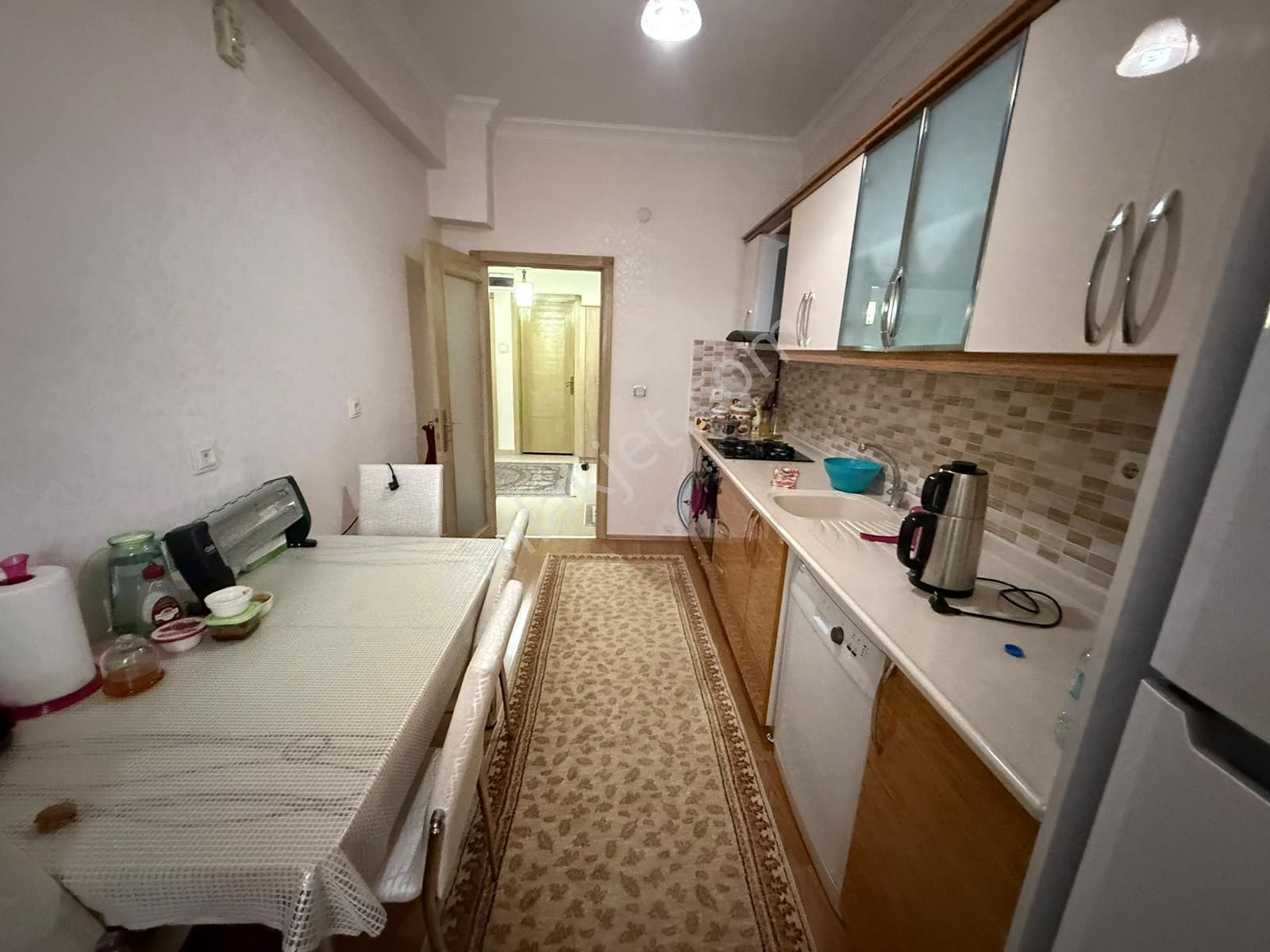 Bilgen Vatan'dan Aktepe Merkez'de Bulunmaz Hint Kumaşı Emsalinde 2+1 Giriş Kat Ön Cephe Satılık - Görsel 3