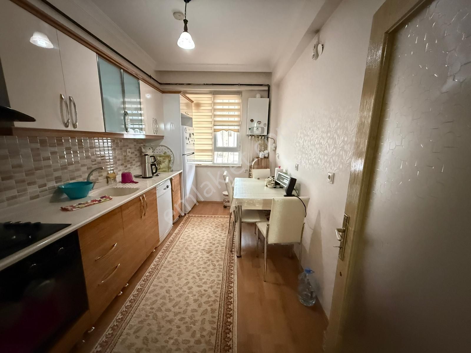 Bilgen Vatan'dan Aktepe Merkez'de Bulunmaz Hint Kumaşı Emsalinde 2+1 Giriş Kat Ön Cephe Satılık - Görsel 2