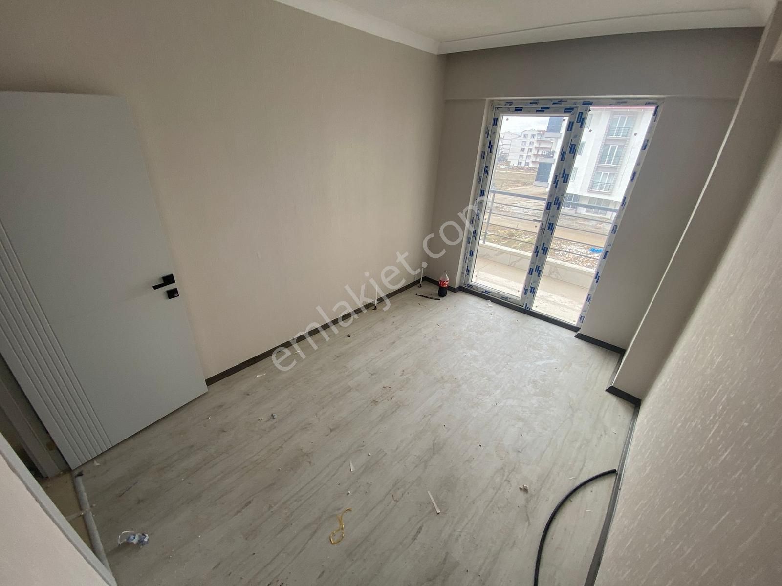 Akyurt Merkezde 2.kat Ebevyn Banyolu Sıfır Kelepir Da - Görsel 21