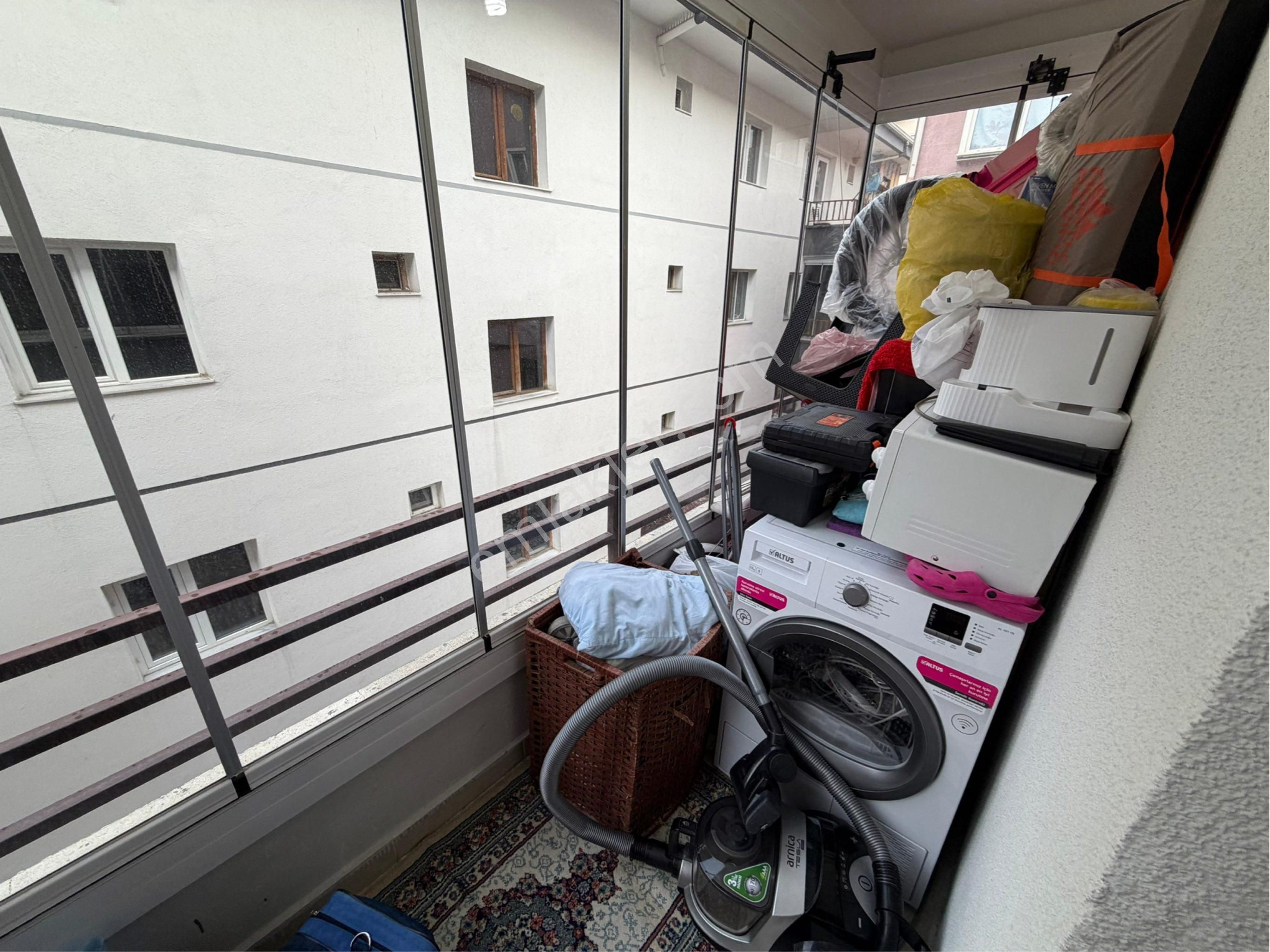 Çok Acil !!aktepe'de Merkezi Konumda 2.katta Fırsat 3+1 Daire - Görsel 18