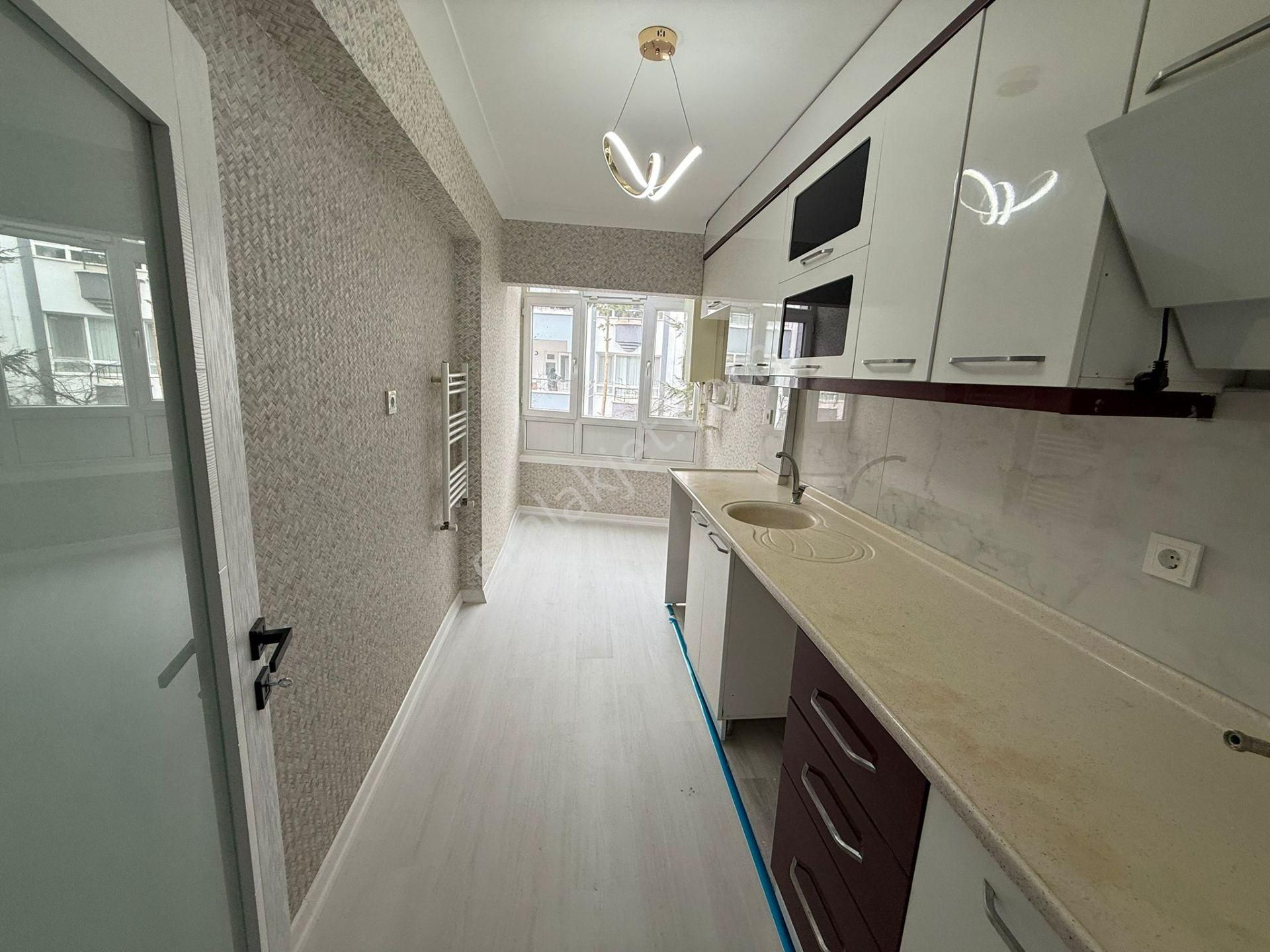 Bilgen Vatan'dan Hacıkadın Göbek Yakını Lüks Yapılı Masrafsız 1. Kat 3+1 Ön Cephe Satılık Daire - Görsel 4