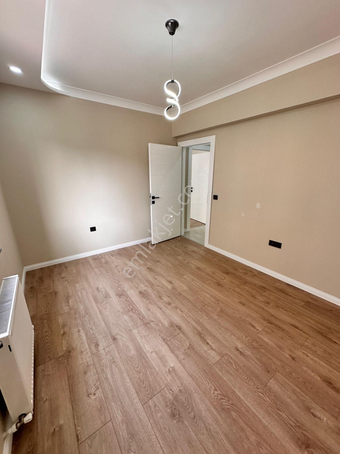 Atanora Vadi'den Cevizlidere Cad Yakını Asansörlü Kapalı Garajlı 2 Banyolu Lüks Yapılı Ön Cephe 3+1 - Görsel 23