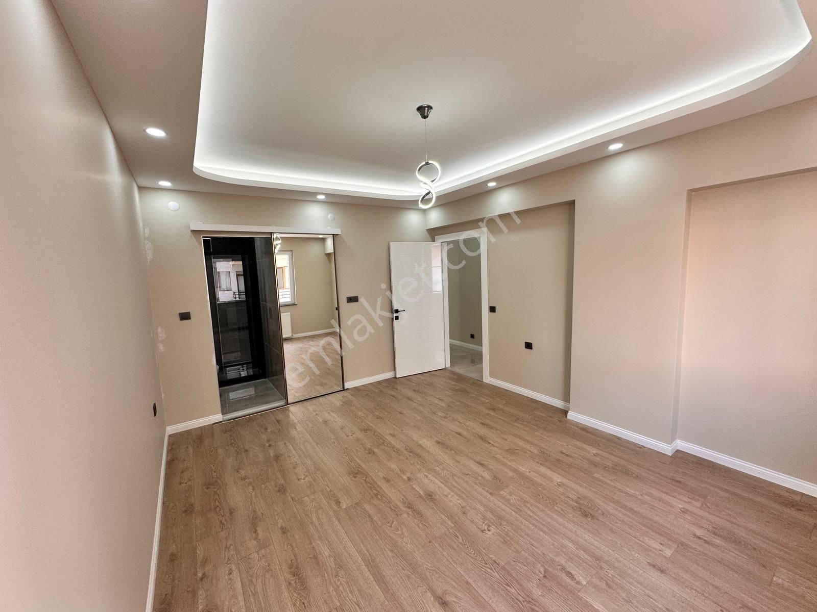 Atanora Vadi'den Cevizlidere Cad Yakını Asansörlü Kapalı Garajlı 2 Banyolu Lüks Yapılı Ön Cephe 3+1 - Görsel 24