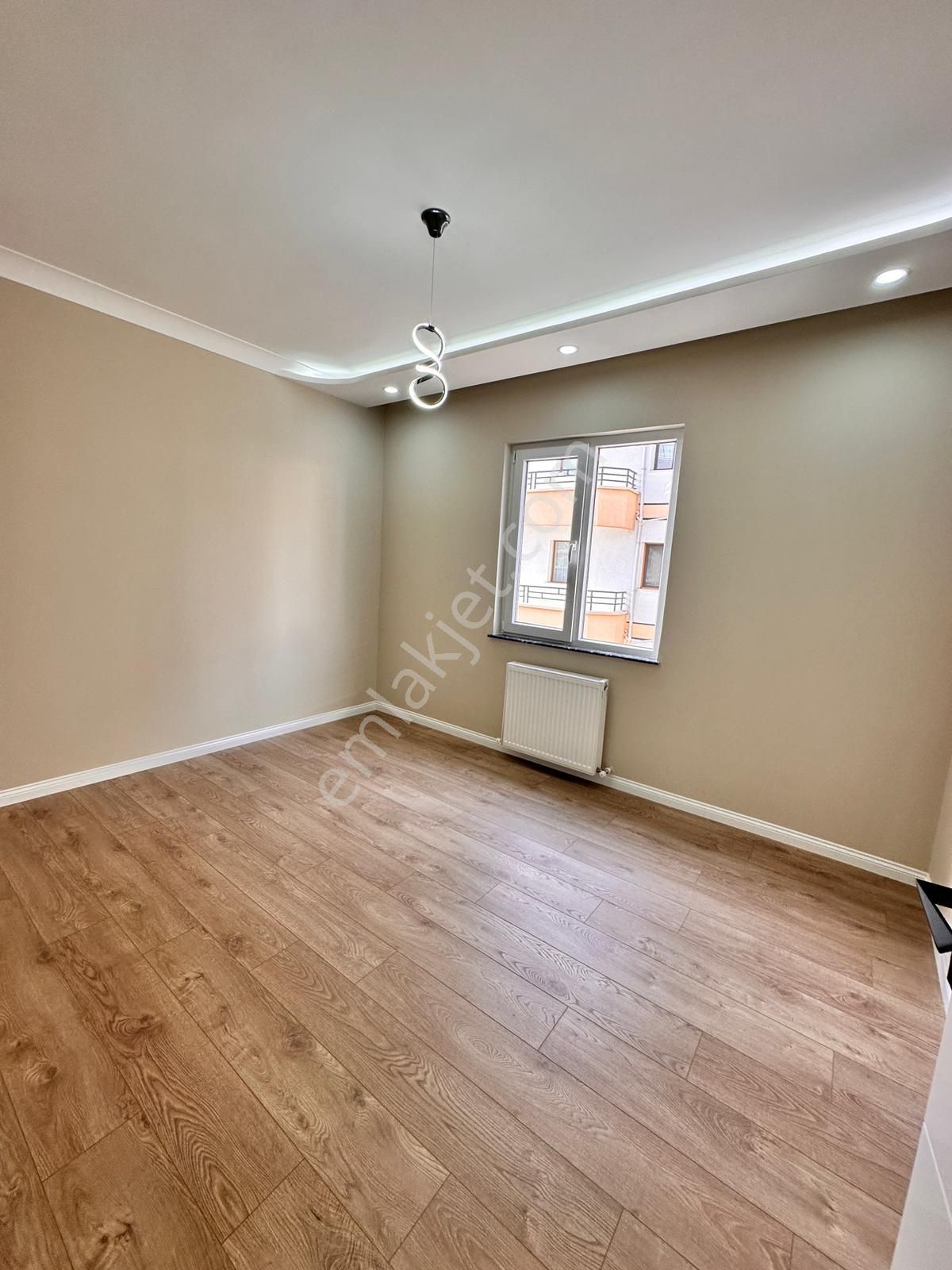 Atanora Vadi'den Cevizlidere Cad Yakını Asansörlü Kapalı Garajlı 2 Banyolu Lüks Yapılı Ön Cephe 3+1 - Görsel 9