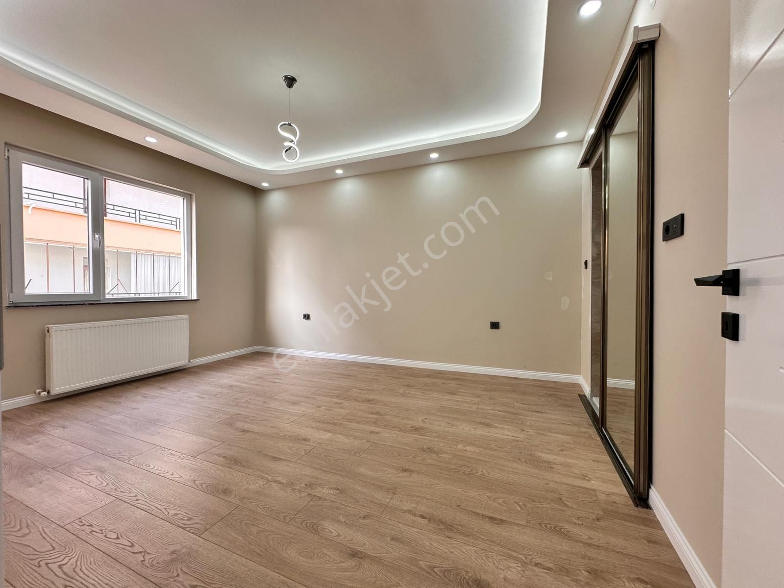 Atanora Vadi'den Cevizlidere Cad Yakını Asansörlü Kapalı Garajlı 2 Banyolu Lüks Yapılı Ön Cephe 3+1 - Görsel 4