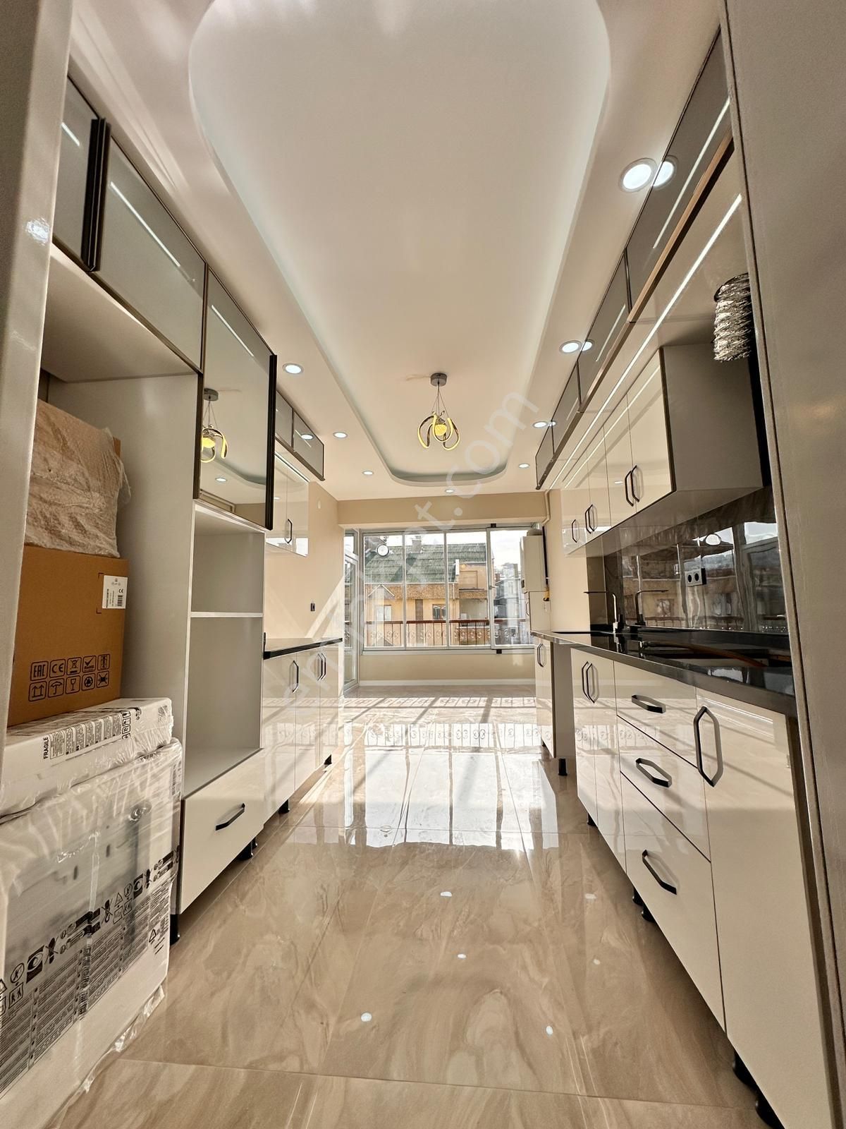 Atanora Vadi'den Cevizlidere Cad Yakını Asansörlü Kapalı Garajlı 2 Banyolu Lüks Yapılı Ön Cephe 3+1 - Görsel 25