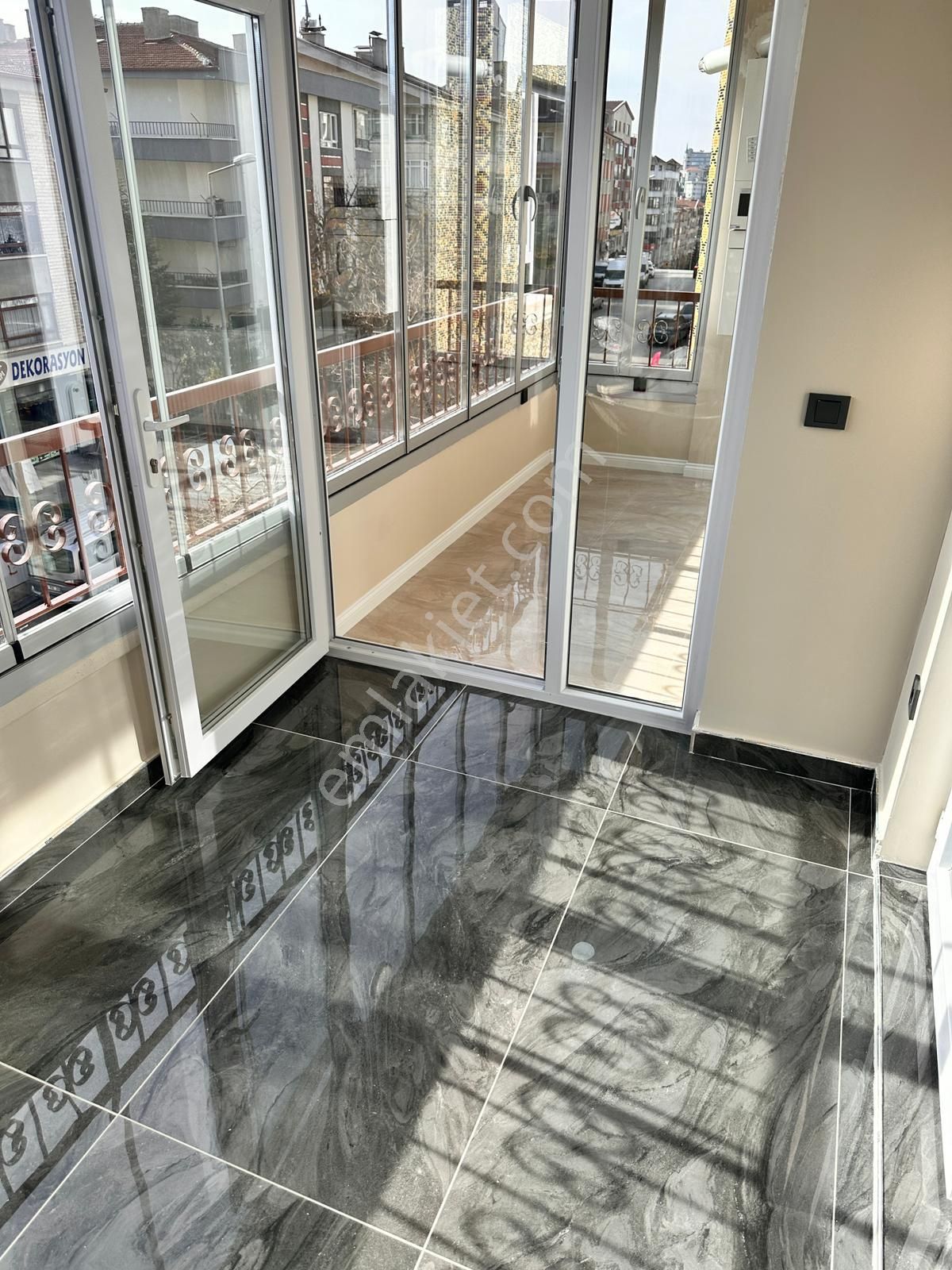 Atanora Vadi'den Cevizlidere Cad Yakını Asansörlü Kapalı Garajlı 2 Banyolu Lüks Yapılı Ön Cephe 3+1 - Görsel 28