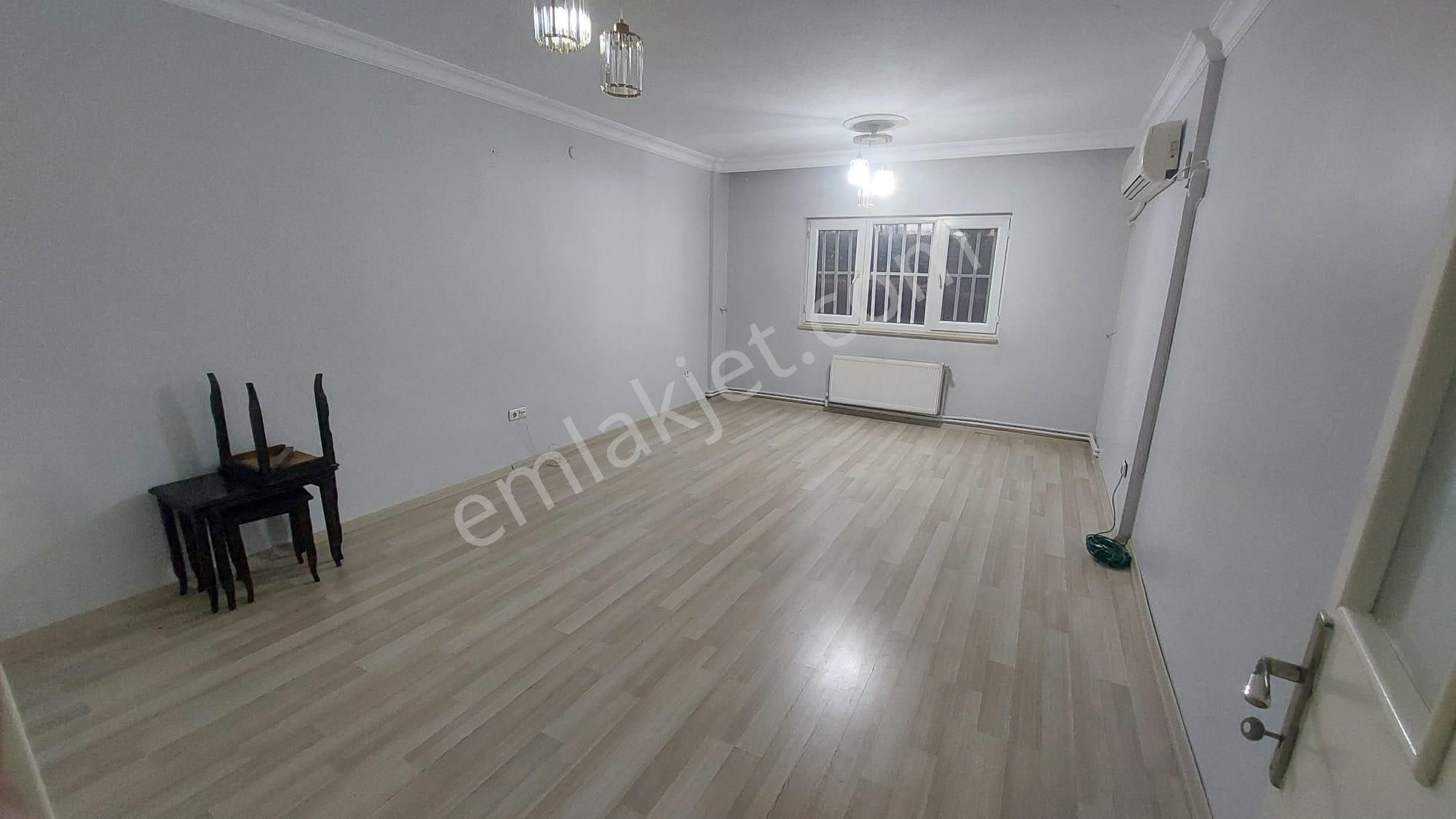 Seyrantepe'de Bakımlı Merkezi Konumda 3+1 Satılık Fırsat Daire - Görsel 3
