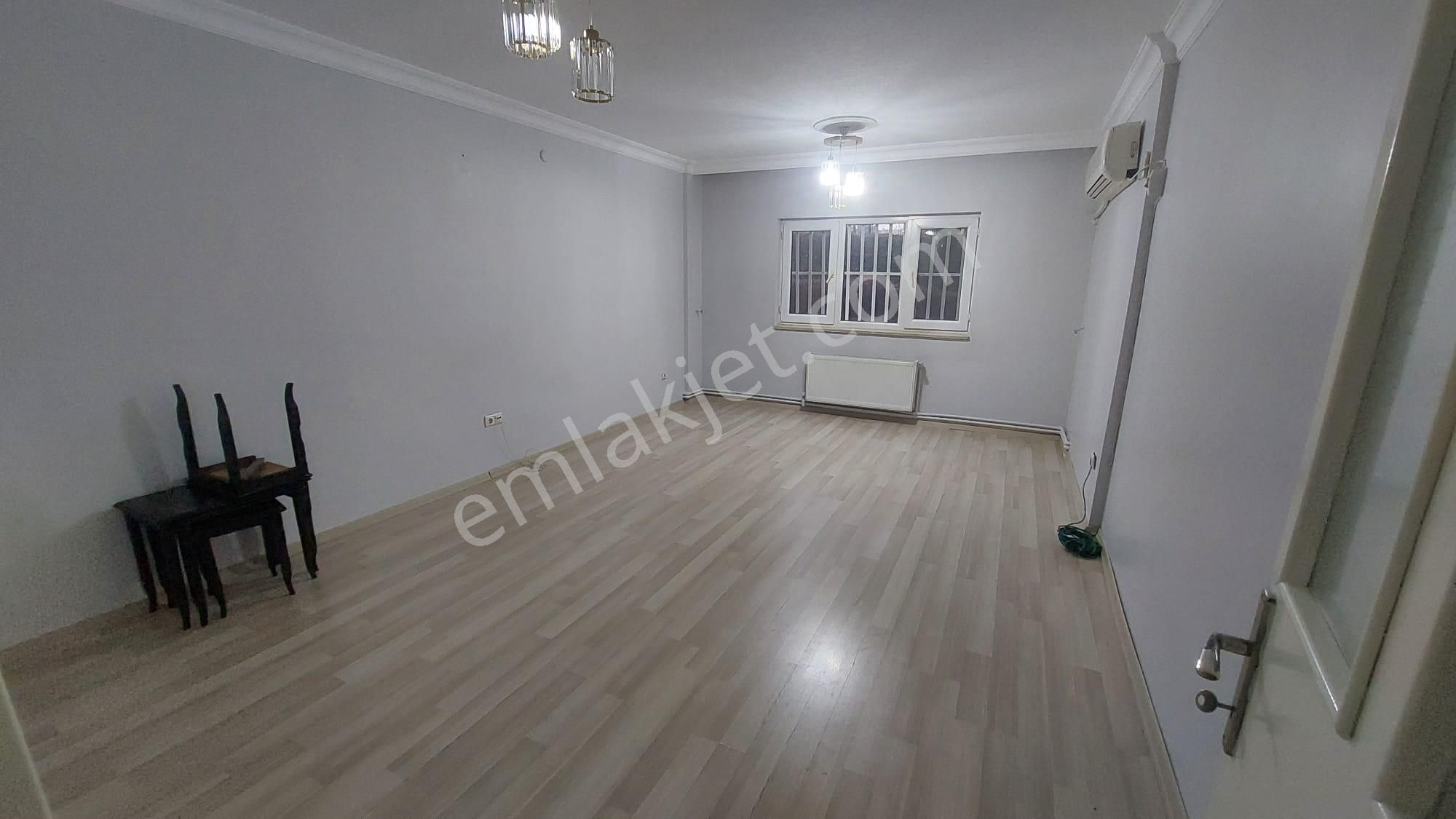 Seyrantepe'de Bakımlı Merkezi Konumda 3+1 Satılık Fırsat Daire - Görsel 2