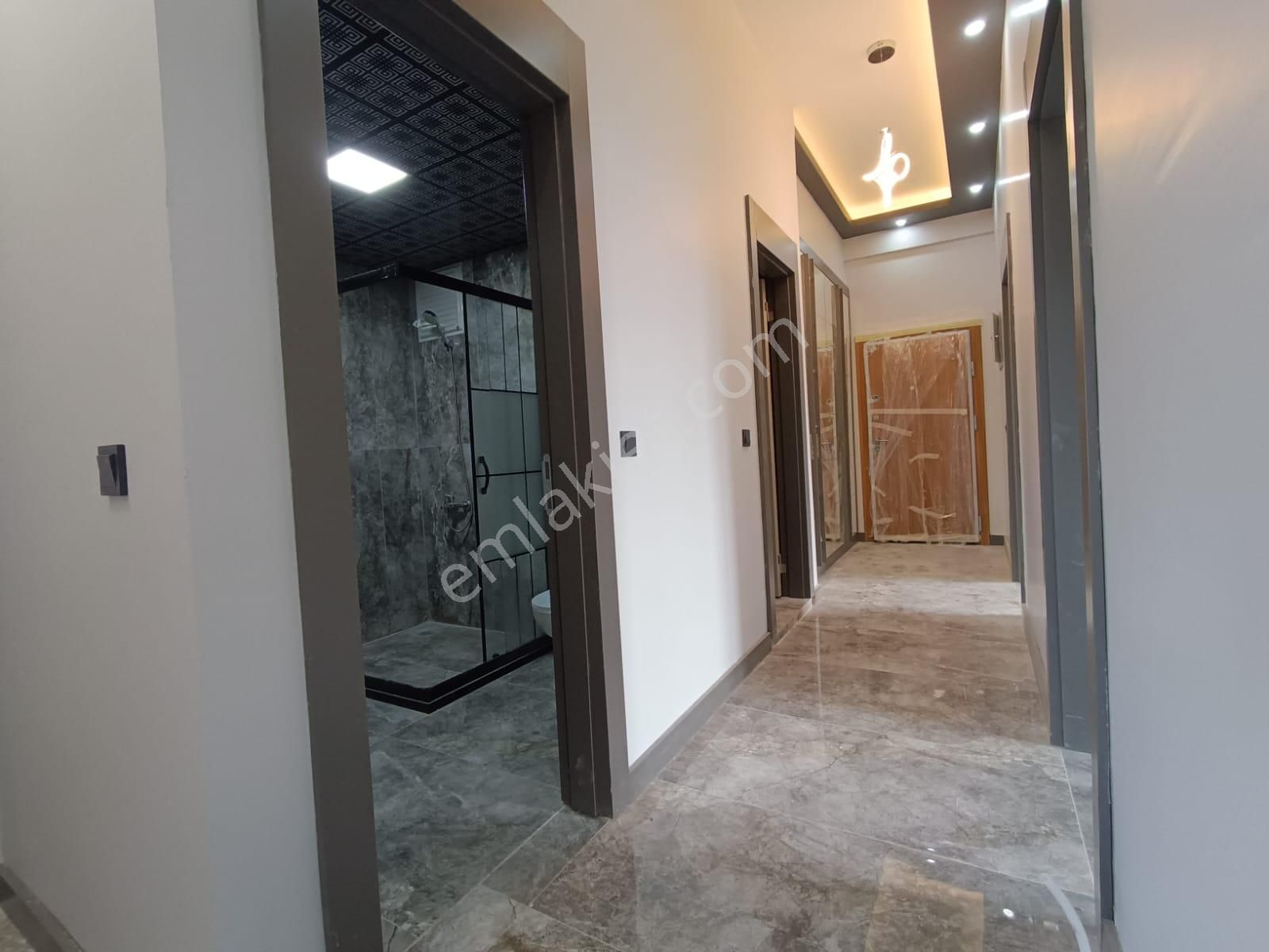 Kent'ten Şahap Gürler Mh. 1213 Cd Üzeri Y.giriş 1.kat Konumunda Çok Katlı Sitede Uygun Fiyata!!! - Görsel 8