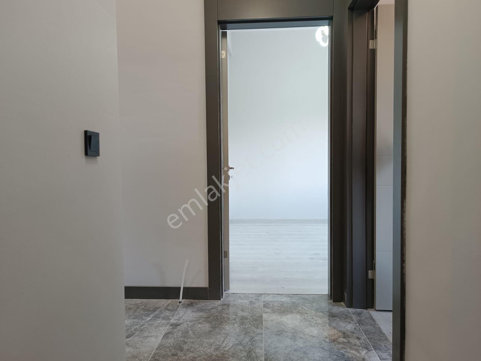 Kent'ten Şahap Gürler Mh. 1213 Cd Üzeri Y.giriş 1.kat Konumunda Çok Katlı Sitede Uygun Fiyata!!! - Görsel 13