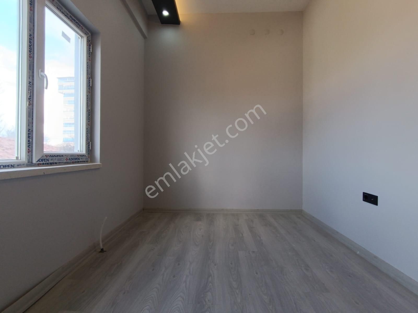 Kent'ten Şahap Gürler Mh. 1213 Cd Üzeri Y.giriş 1.kat Konumunda Çok Katlı Sitede Uygun Fiyata!!! - Görsel 23