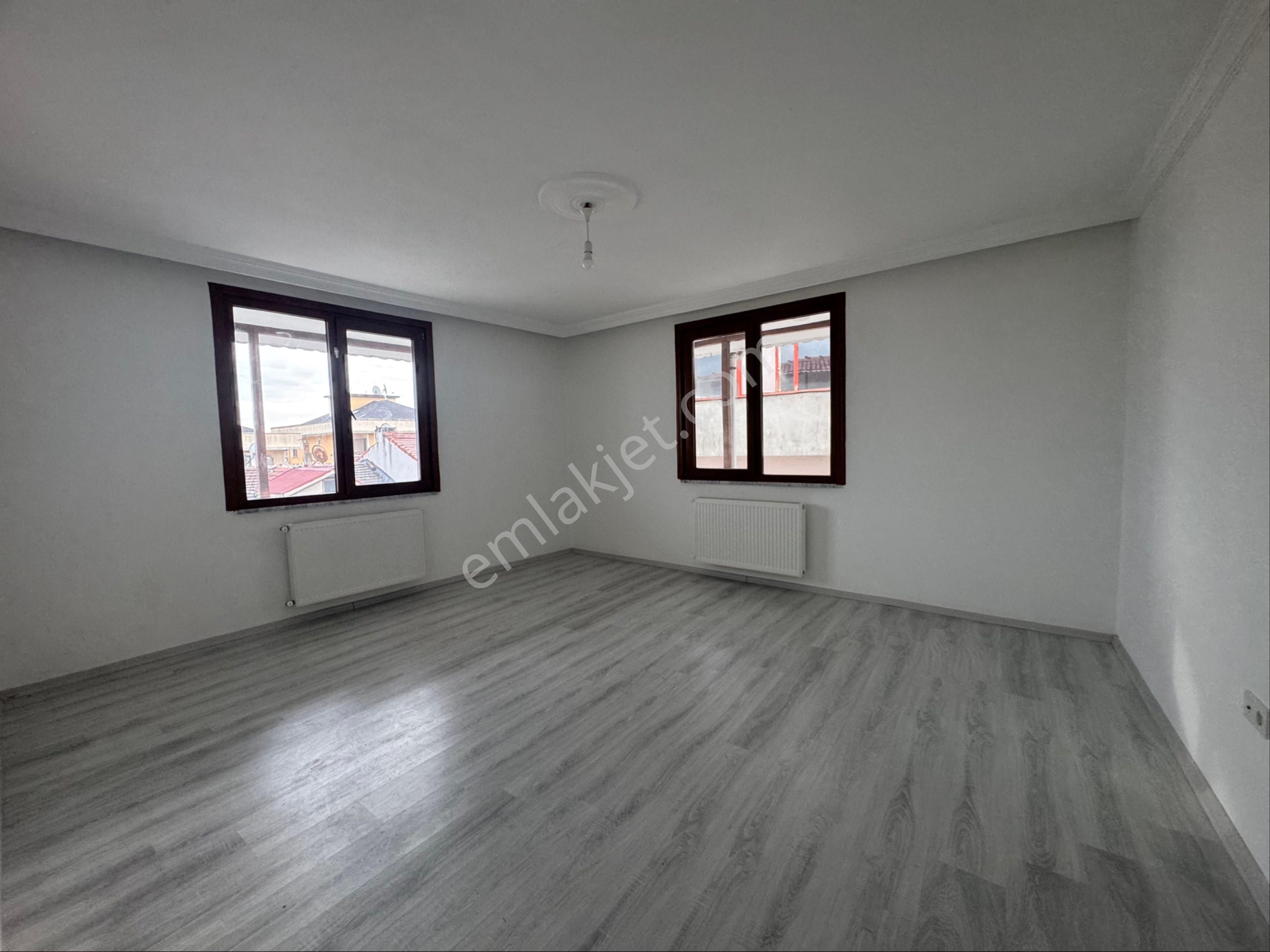 Sancaktepe Yenidoğa’nda 3 + 160 Metrekare Kiralık Masrafsız Daire - Görsel 8