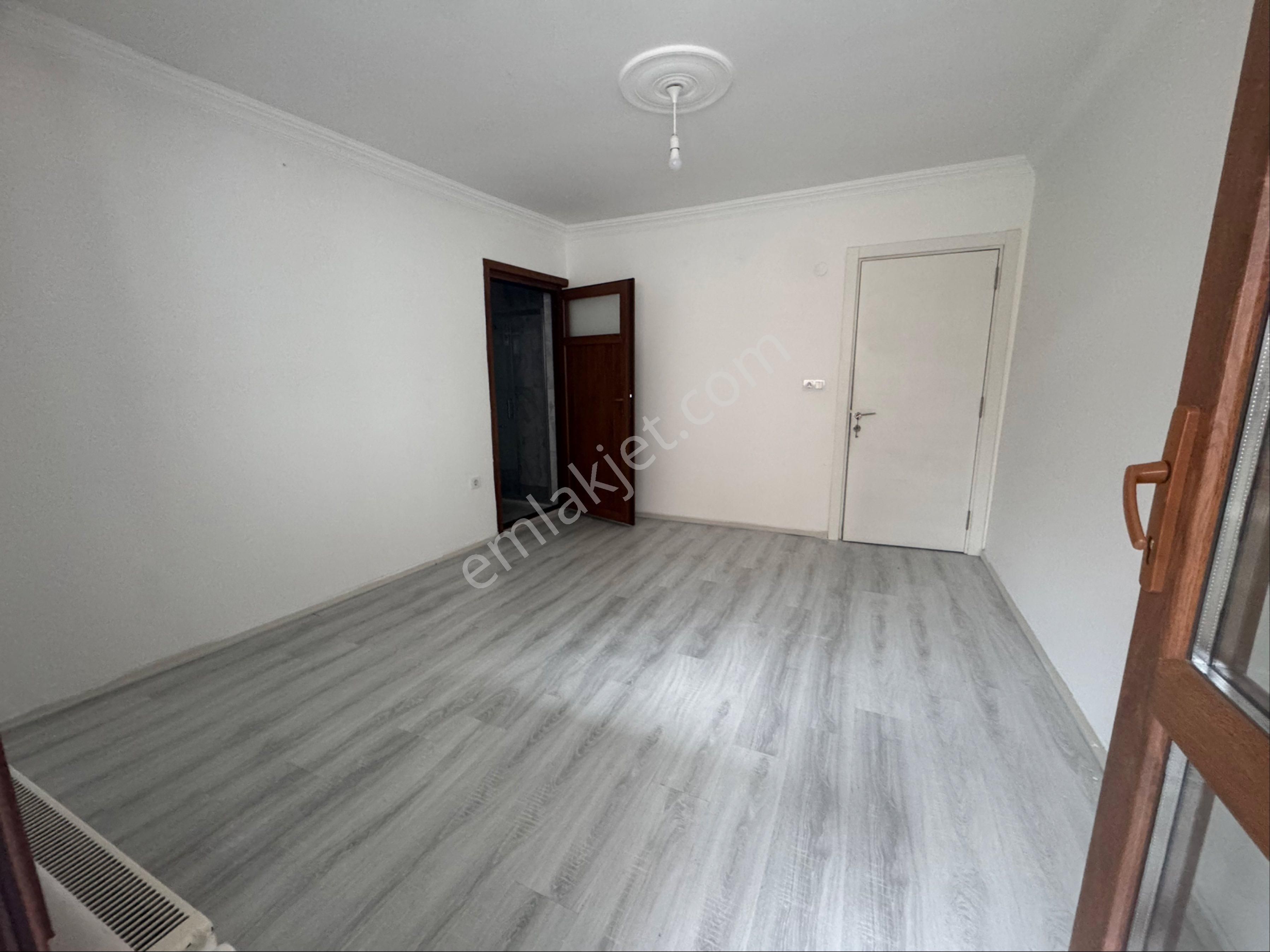 Sancaktepe Yenidoğa’nda 3 + 160 Metrekare Kiralık Masrafsız Daire - Görsel 12