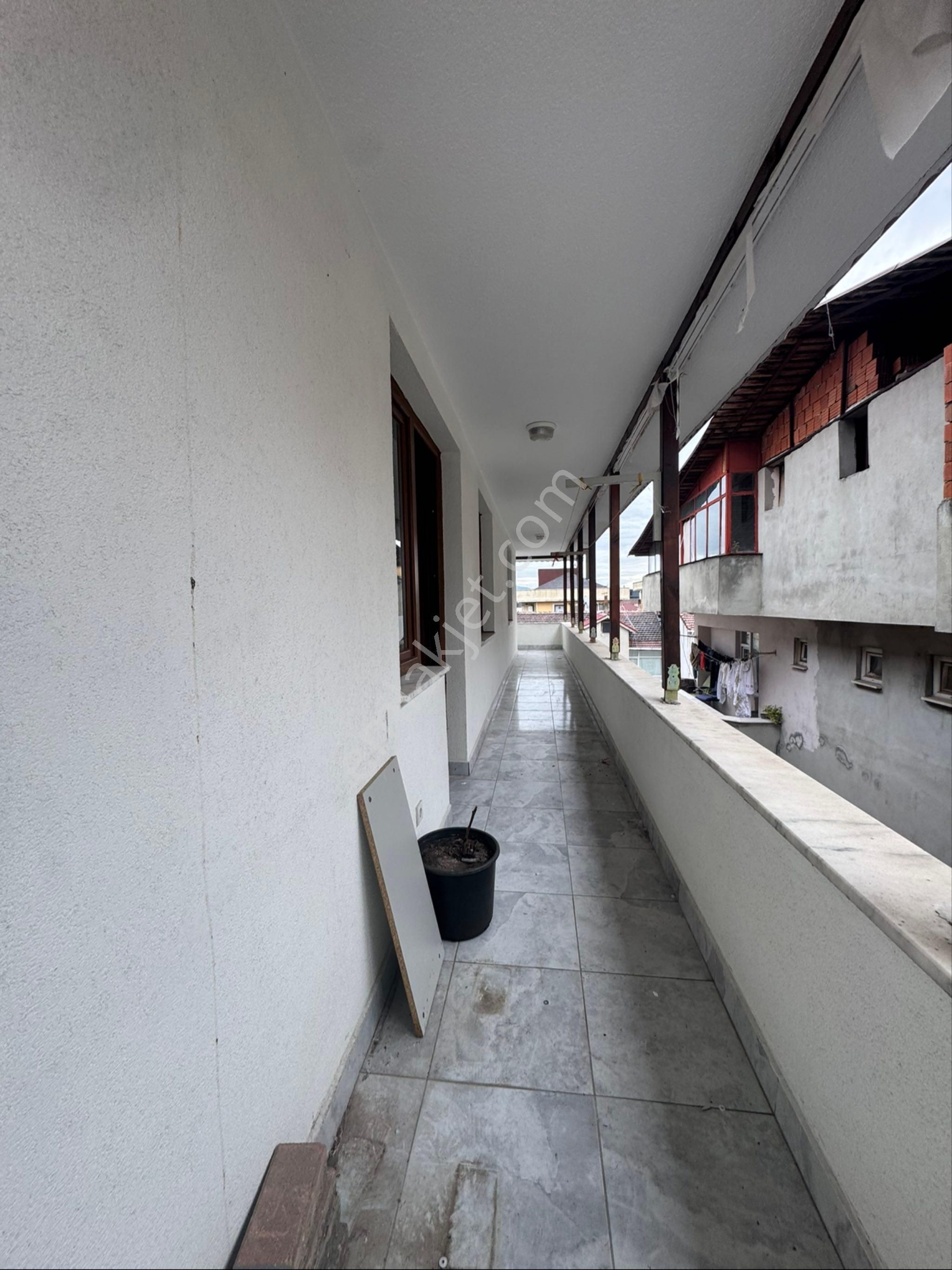 Sancaktepe Yenidoğa’nda 3 + 160 Metrekare Kiralık Masrafsız Daire - Görsel 11