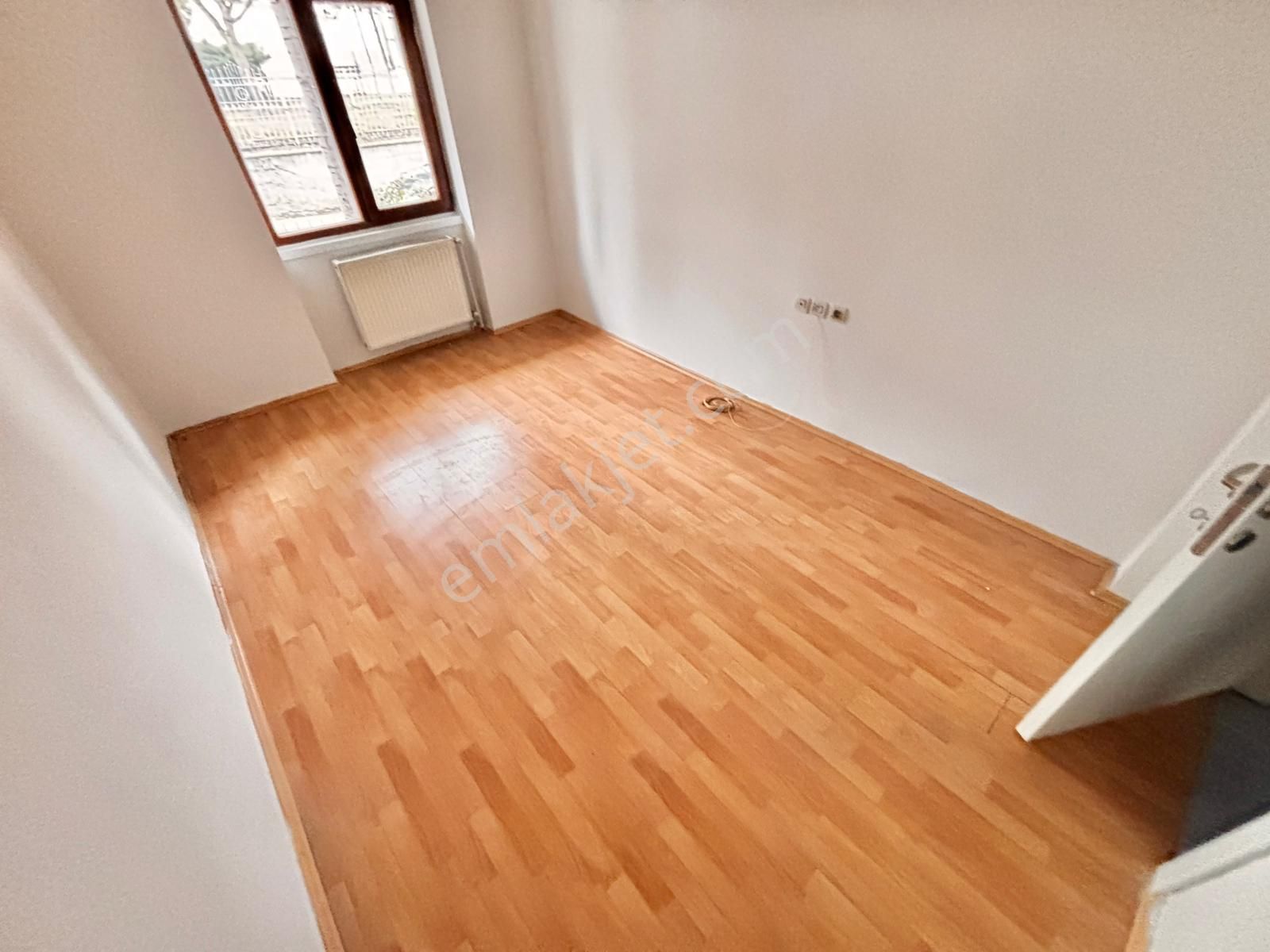 Yılmaz Gayrimenkul Den Andiçen Mah 3+1 Kat Konumunda Katta Tek Daire 130 M2 2.949 Pazarlıkl - Görsel 18