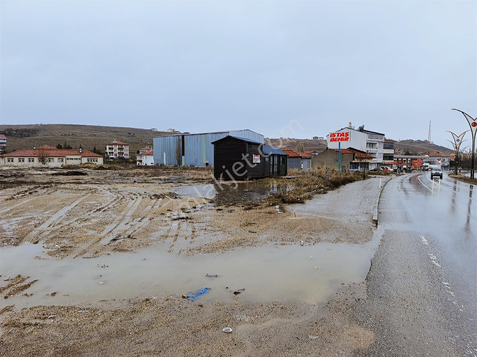Bulvar Üzerinde 2940 M2 Ana Yola Cepheli Favori Arsa - Görsel 7