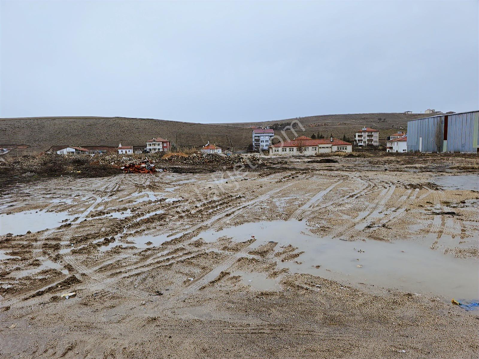 Bulvar Üzerinde 2940 M2 Ana Yola Cepheli Favori Arsa - Görsel 4