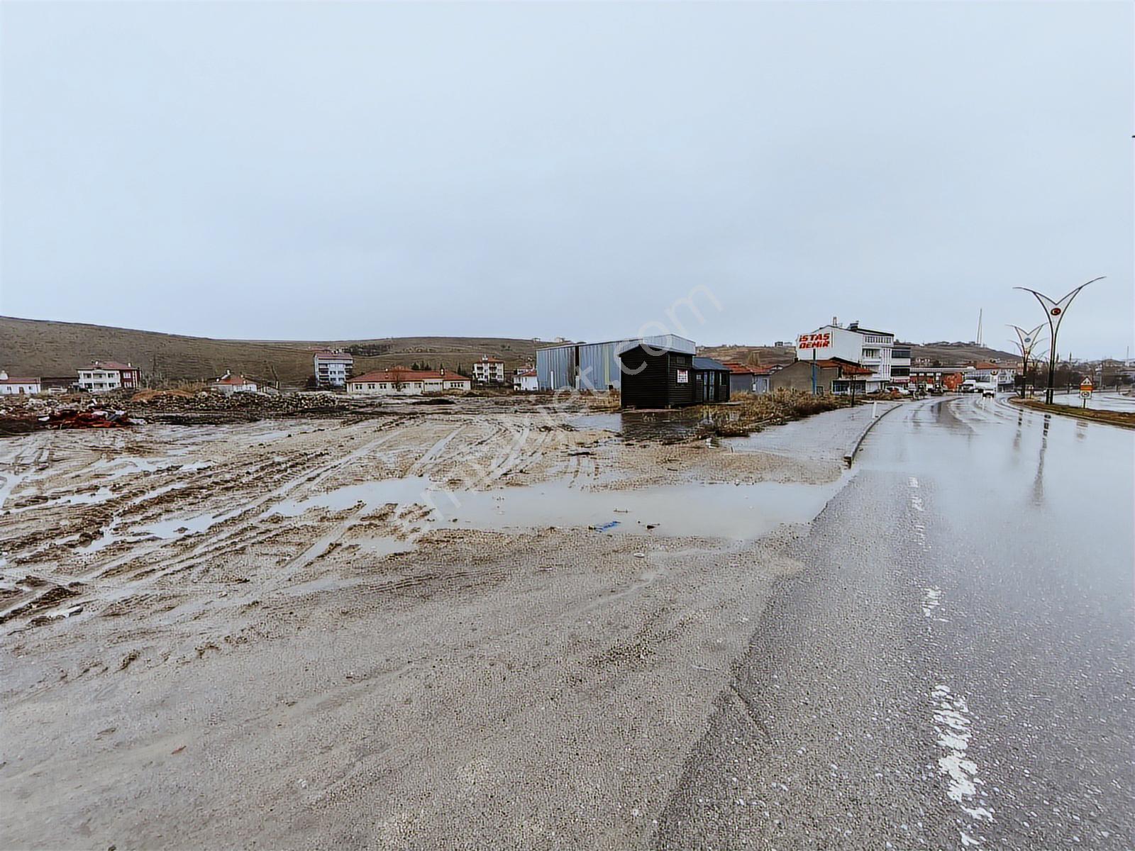 Bulvar Üzerinde 2940 M2 Ana Yola Cepheli Favori Arsa - Görsel 3