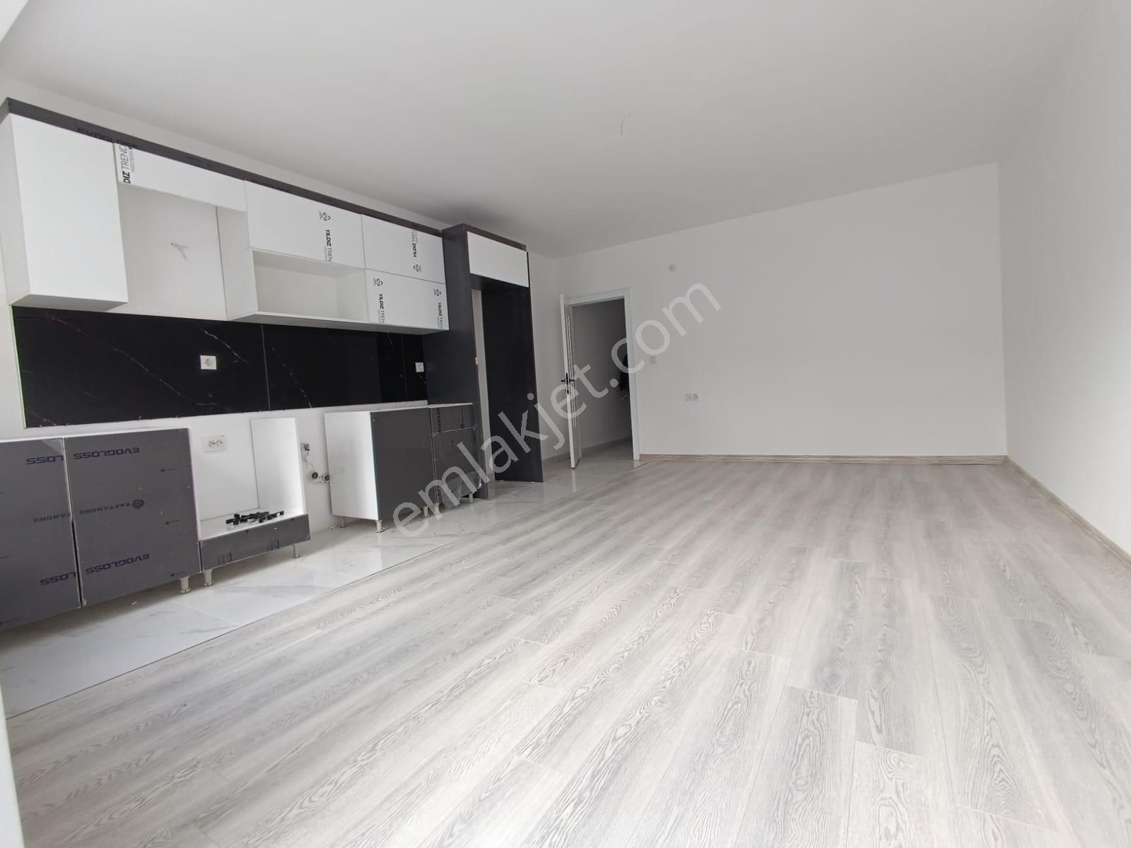 Kent'ten Akşemsettin Mh. Doğukent Cd. Ve Natavega Yakını Kot 1 Y.giriş Konumunda Uygun Fiyata!!!