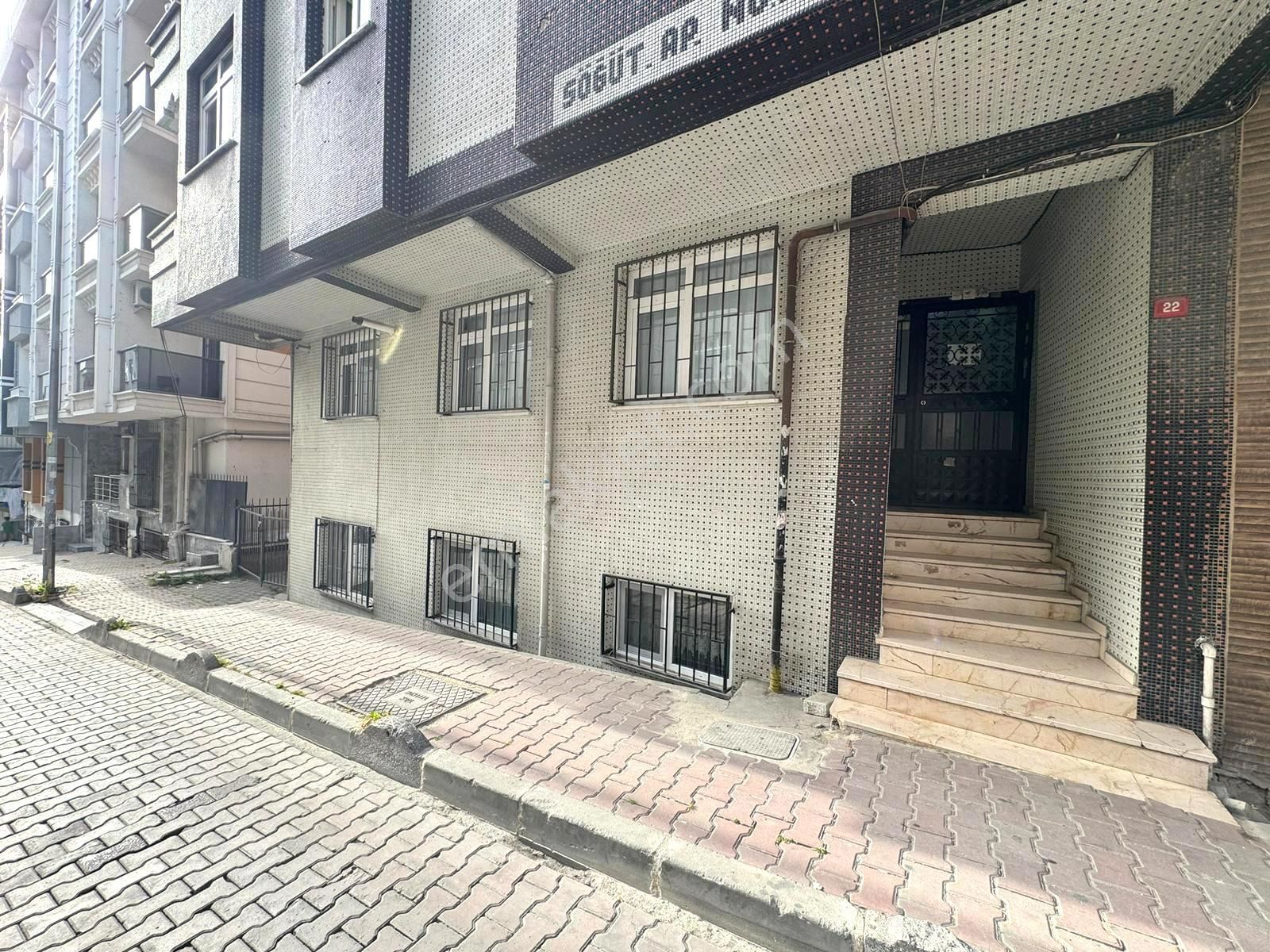 Utar Dan Devlet Hastanesine Yakın 110 M2 2+1 Bahçe Kat Daire