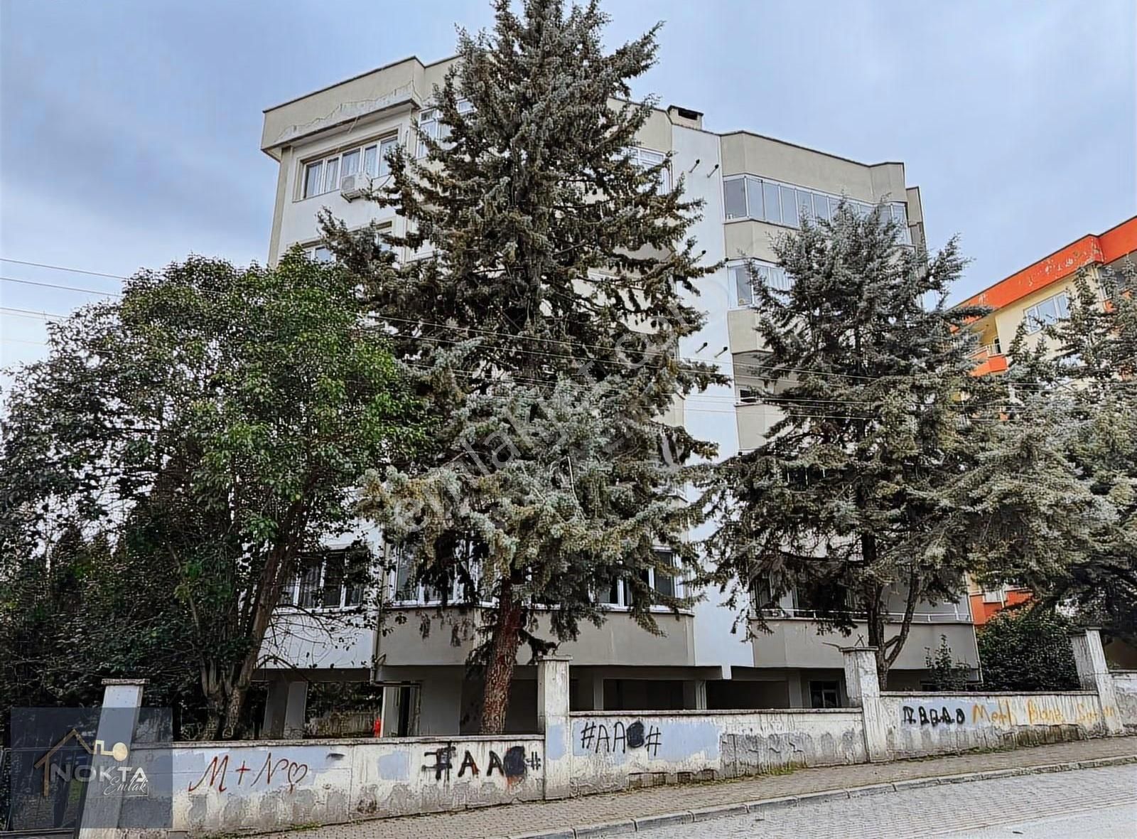 Aile Sitesinde 3+1 Ayrı Mutfaklı Merkez Konumda Daire - Görsel 20