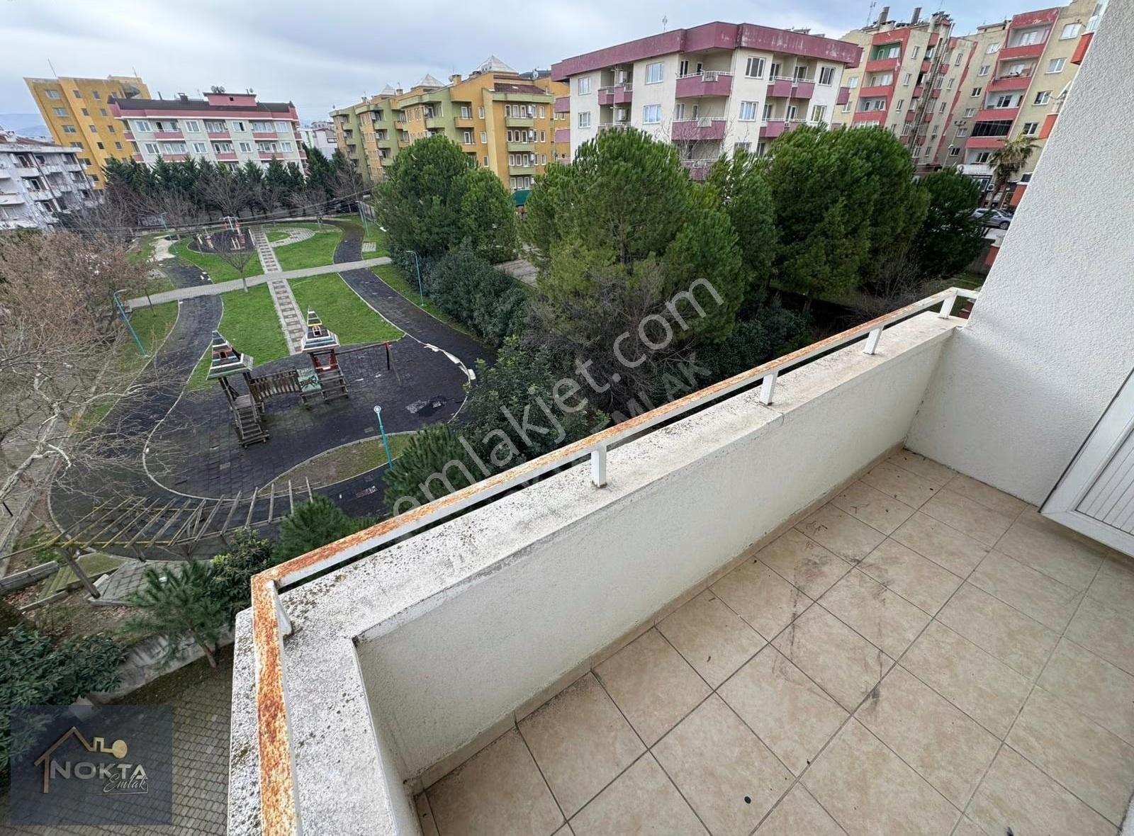 Aile Sitesinde 3+1 Ayrı Mutfaklı Merkez Konumda Daire - Görsel 9