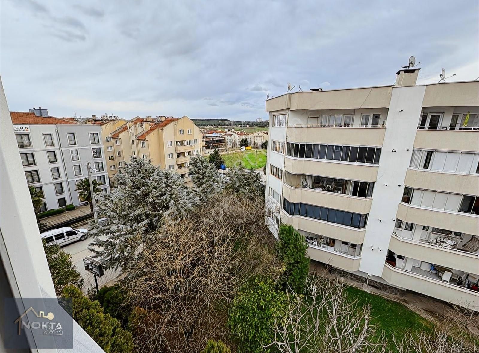 Aile Sitesinde 3+1 Ayrı Mutfaklı Merkez Konumda Daire - Görsel 13