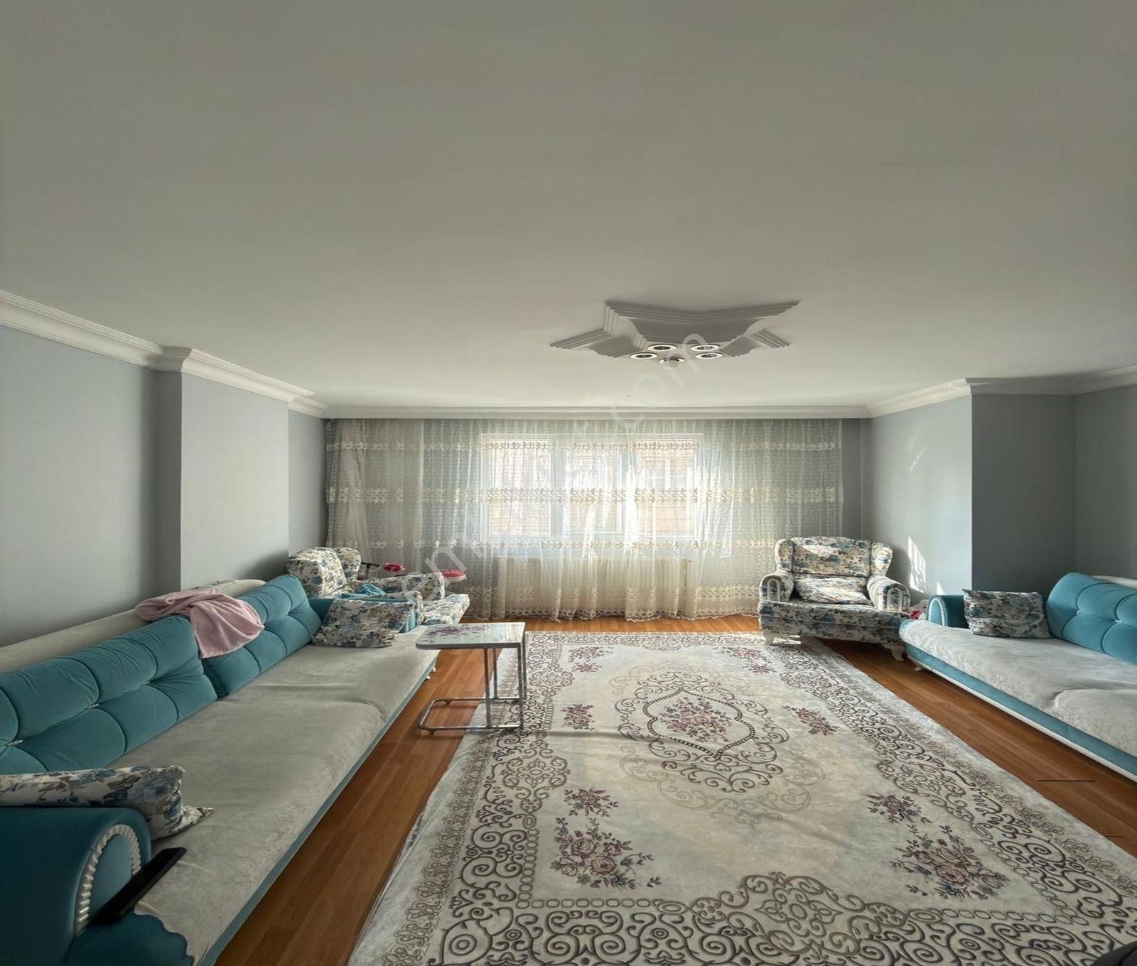 Esenyurt Güzeyurt Mahallesinde Marmara Parka Çok Yakın 4+2 Dubleks