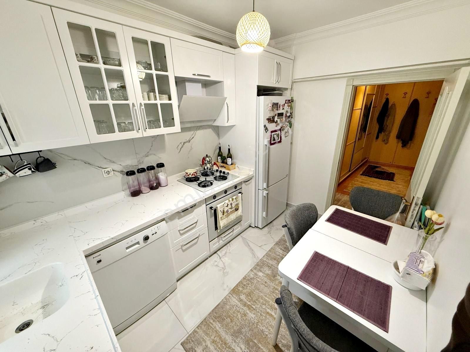 3+1 Ayvalı Cad. Paraleli Masrafsız Yatırıma Uygun Özel Bahçeli - Görsel 6