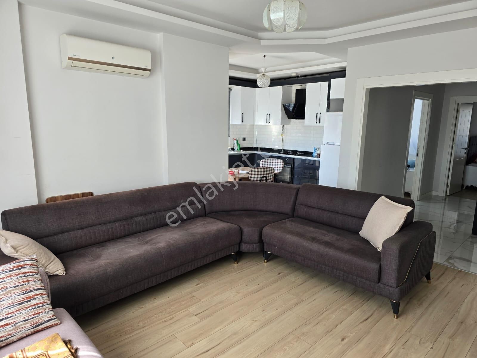 Tece'nin Merkezinde Kiralık Eşyalı 2+1 Daire - Görsel 3