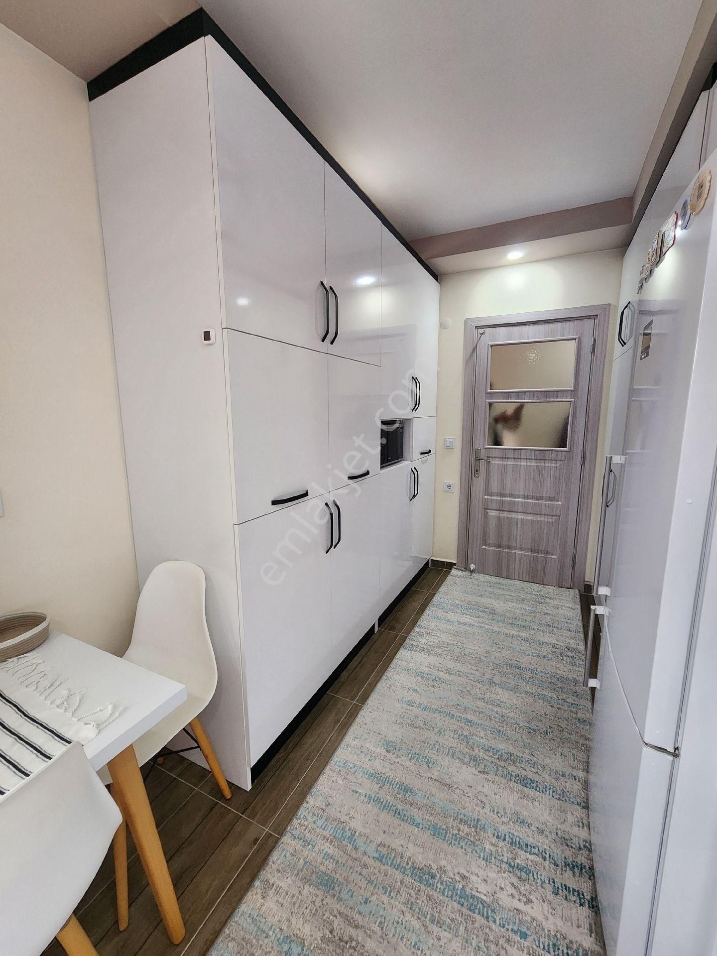 Gazipaşa Yeni Mahallede Satılık Geniş 2+1 Daire - Görsel 3