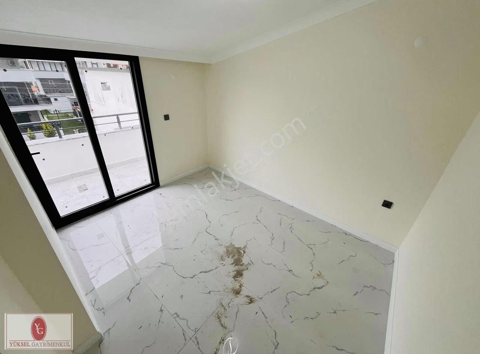 Yükselden Gürede Denize 50 Metre Ultra Lüx Tasarım 4+1 Villa - Görsel 18