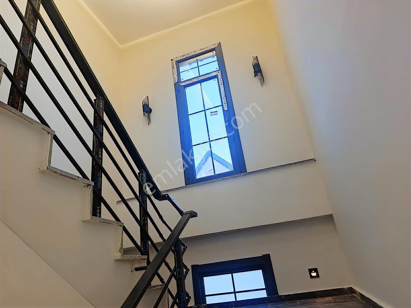 Adana Sarıcam Akkuyuda Lüks İşçilik Triplexs Satlık İkiz Villa - Görsel 17