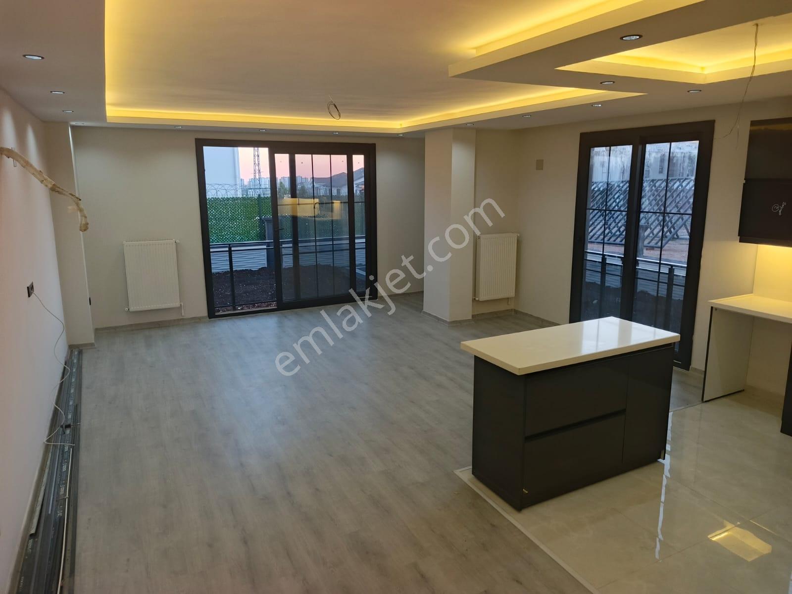 Adana Sarıcam Akkuyuda Lüks İşçilik Triplexs Satlık İkiz Villa - Görsel 4