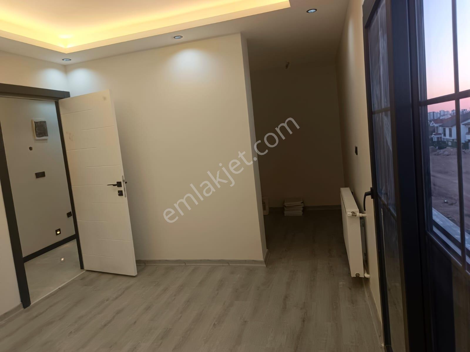 Adana Sarıcam Akkuyuda Lüks İşçilik Triplexs Satlık İkiz Villa - Görsel 23