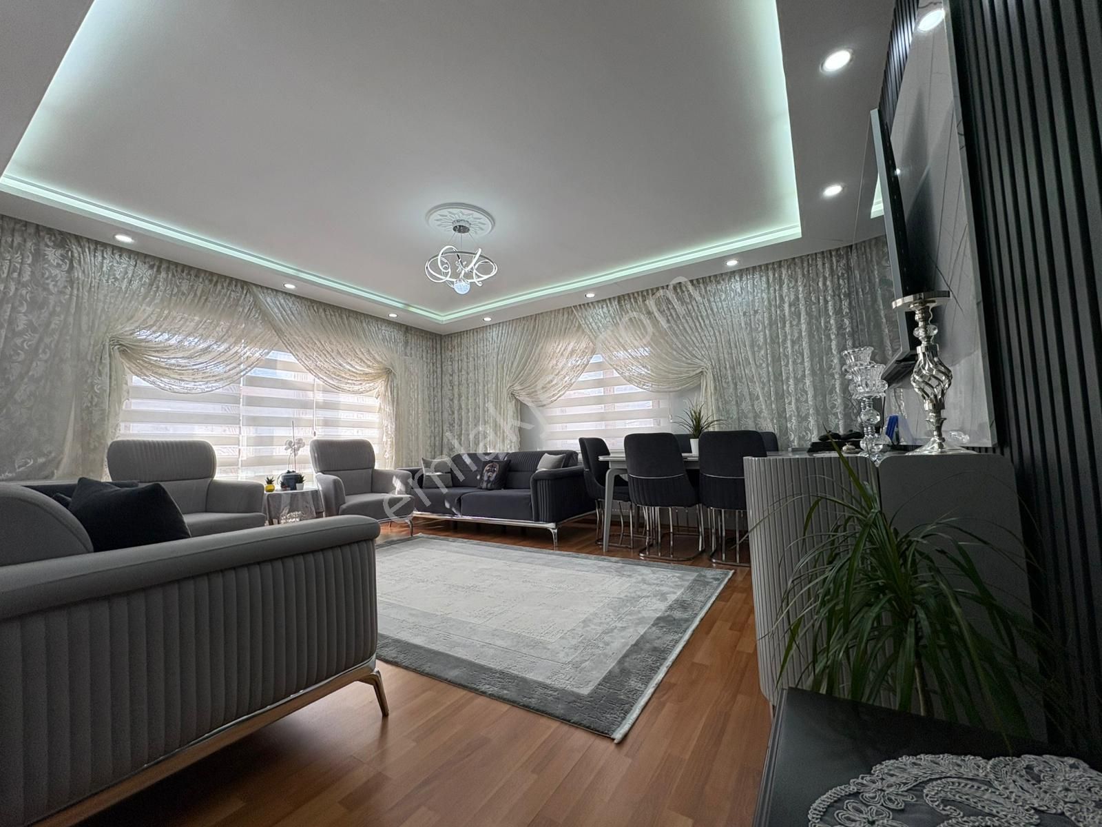 Yılmaz Gayrimenkul'den Pınarbaşı'mah Ful Yapılı Mükemmel Genişlikte Daire Fırsatı