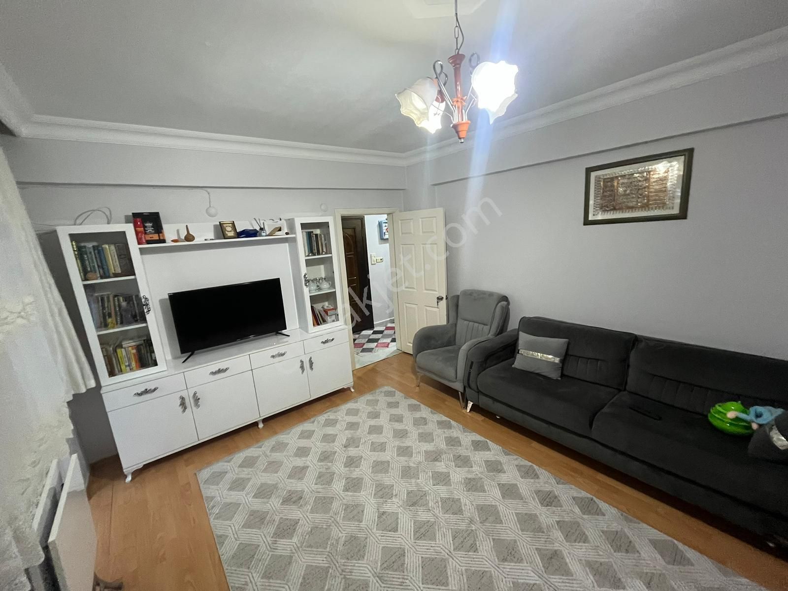 Üç Kardeşler'dem Malkoçoğlu Mh 3+1 130m2 Ara Kat Daire - Görsel 3