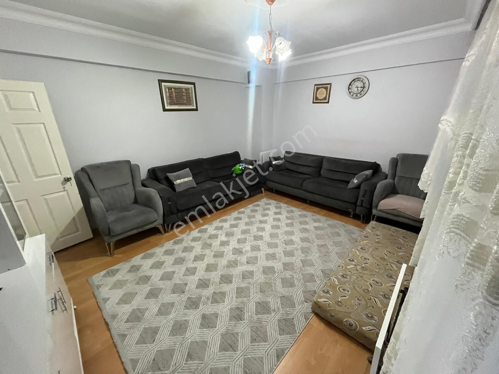 Üç Kardeşler'dem Malkoçoğlu Mh 3+1 130m2 Ara Kat Daire - Görsel 2