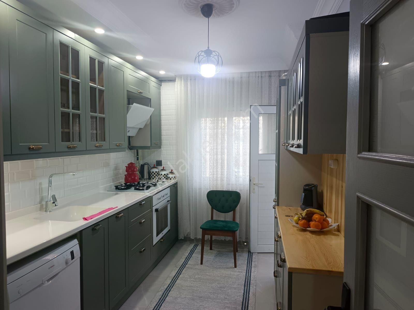 Kurttepe Mh. Hasan Usta Civarında 3+1 Satılık Daire - Görsel 9