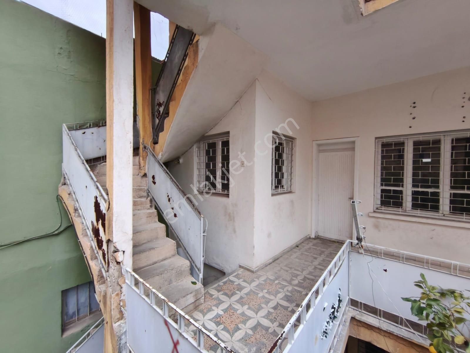 Ziyapaşa Mahallesi Başkent Has. Cv 265 M2 Arsa İçinde 4 Katlı Ev - Görsel 11