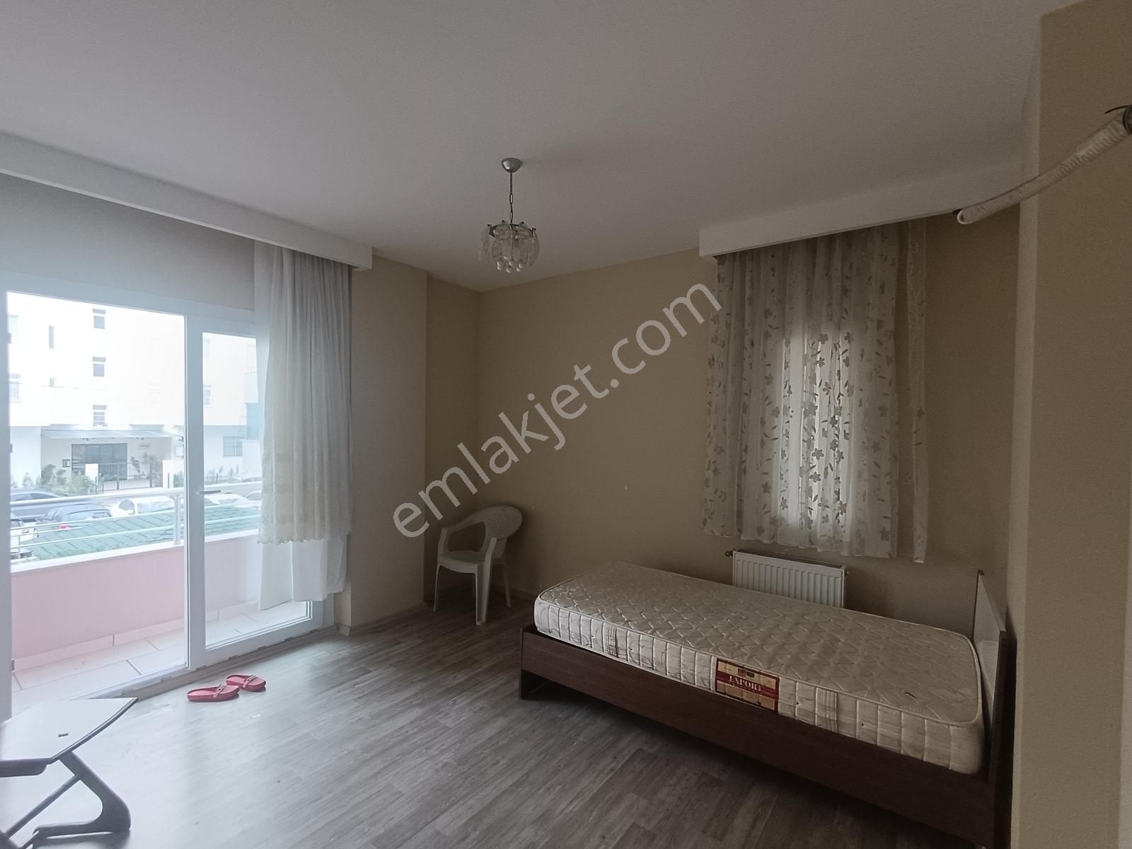 Çukurova Beyaz Evlerde Yeni Binada 2+1 Kısmen Eşyalı Kiralık - Görsel 10